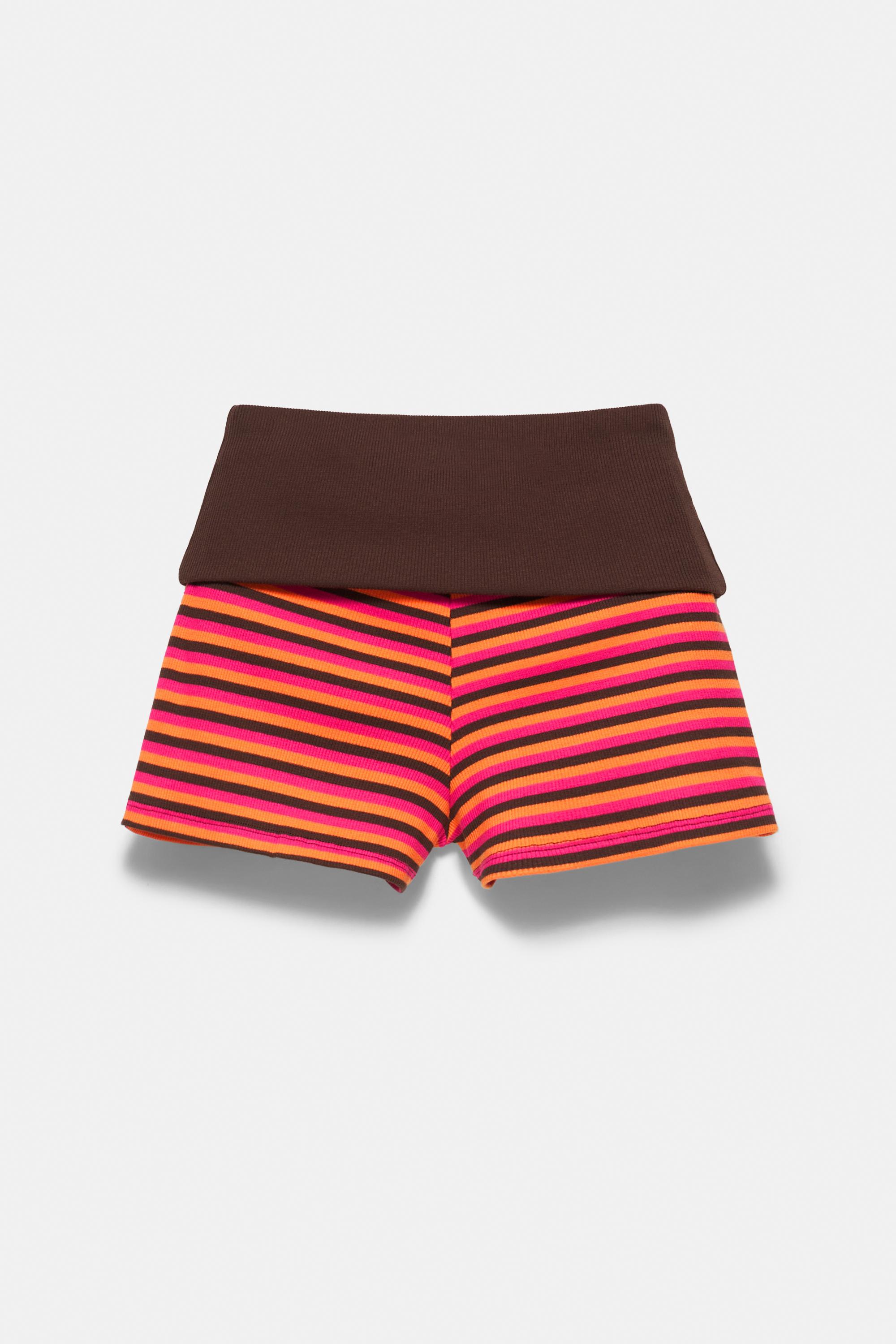 Striped knit shorts — Brown