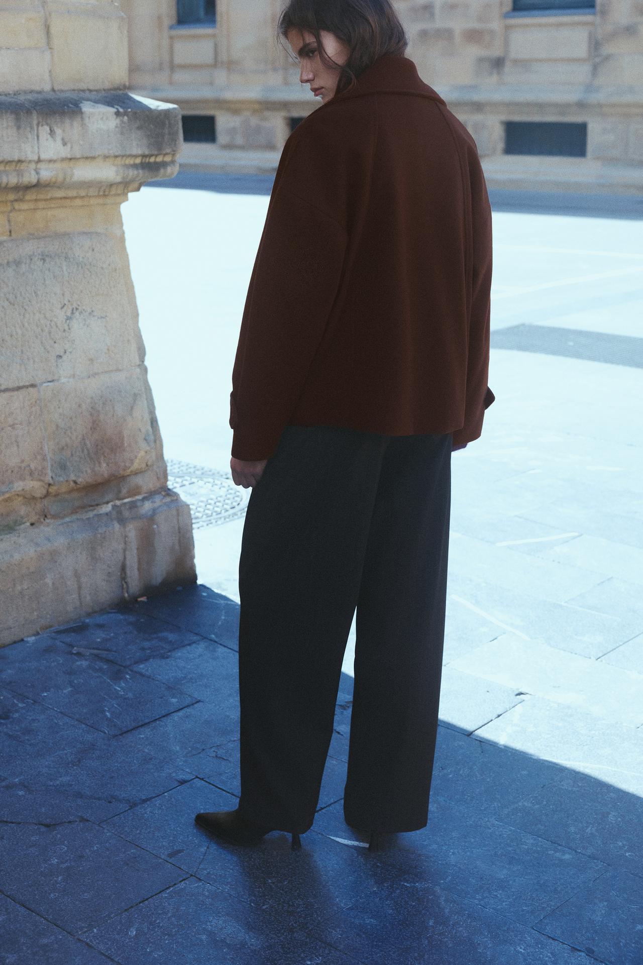 Short felt texture coat — Chocolate