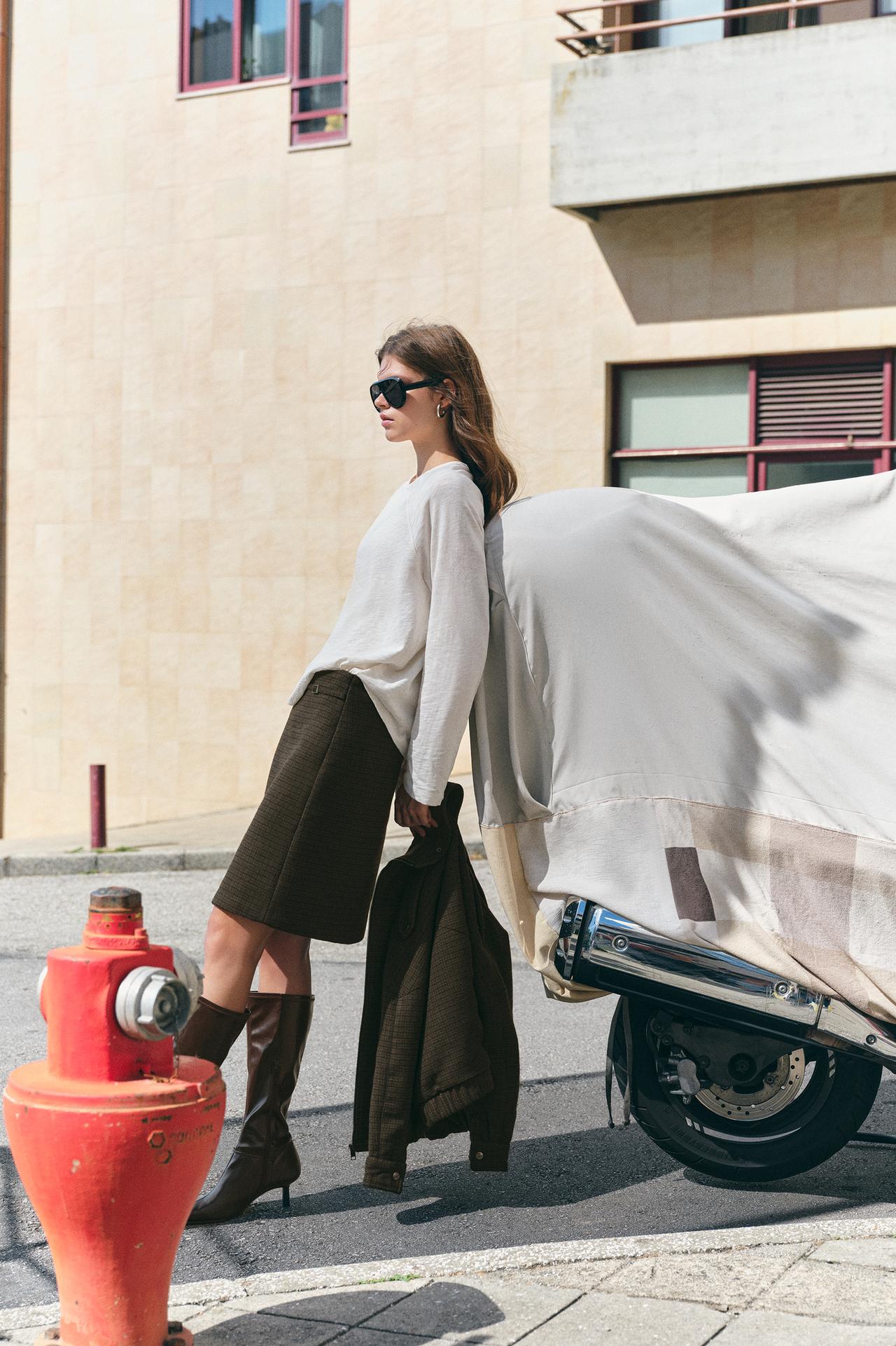 Checked midi skirt with belt — Brown