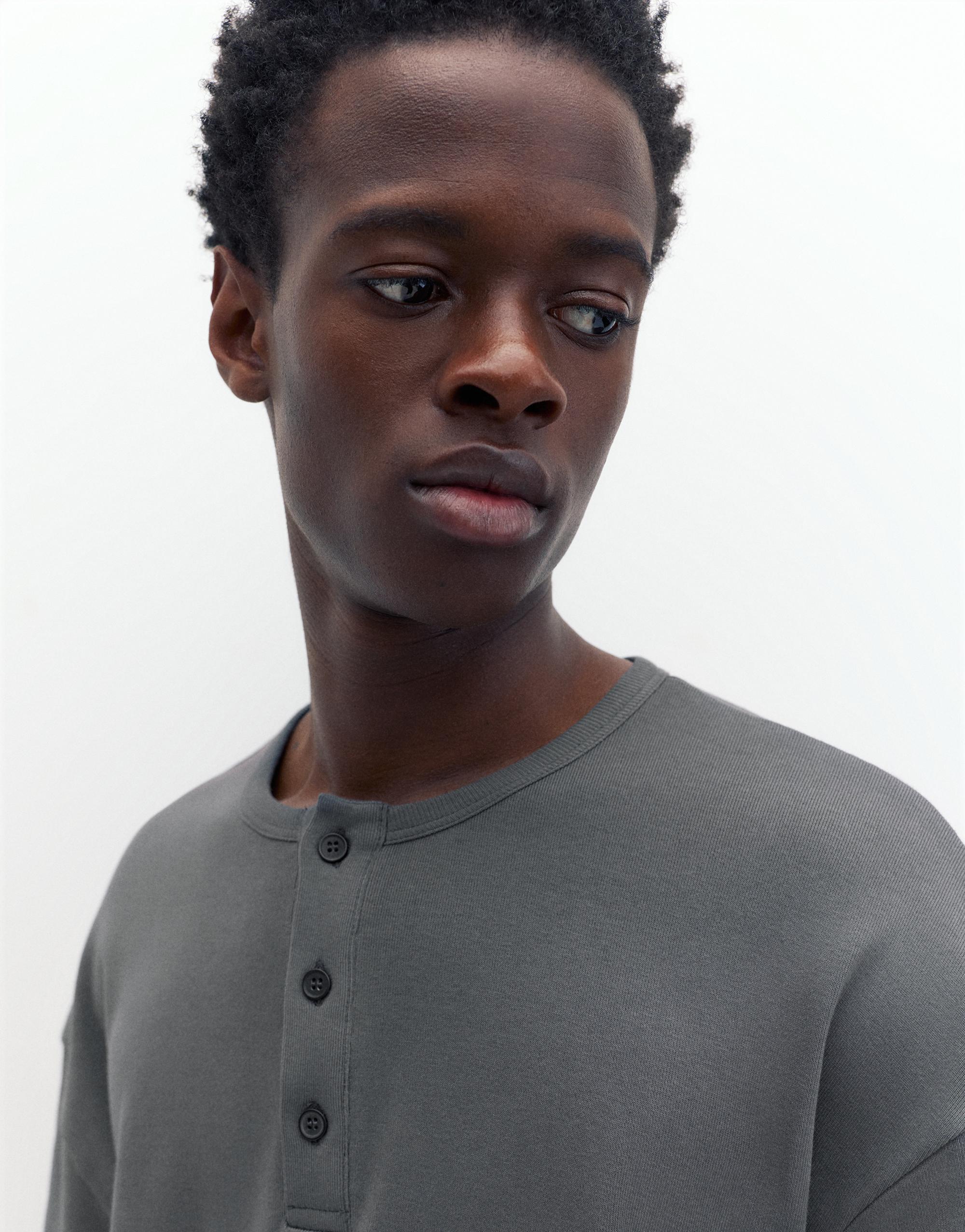 Basic Henley T-shirt — Anthracite grey