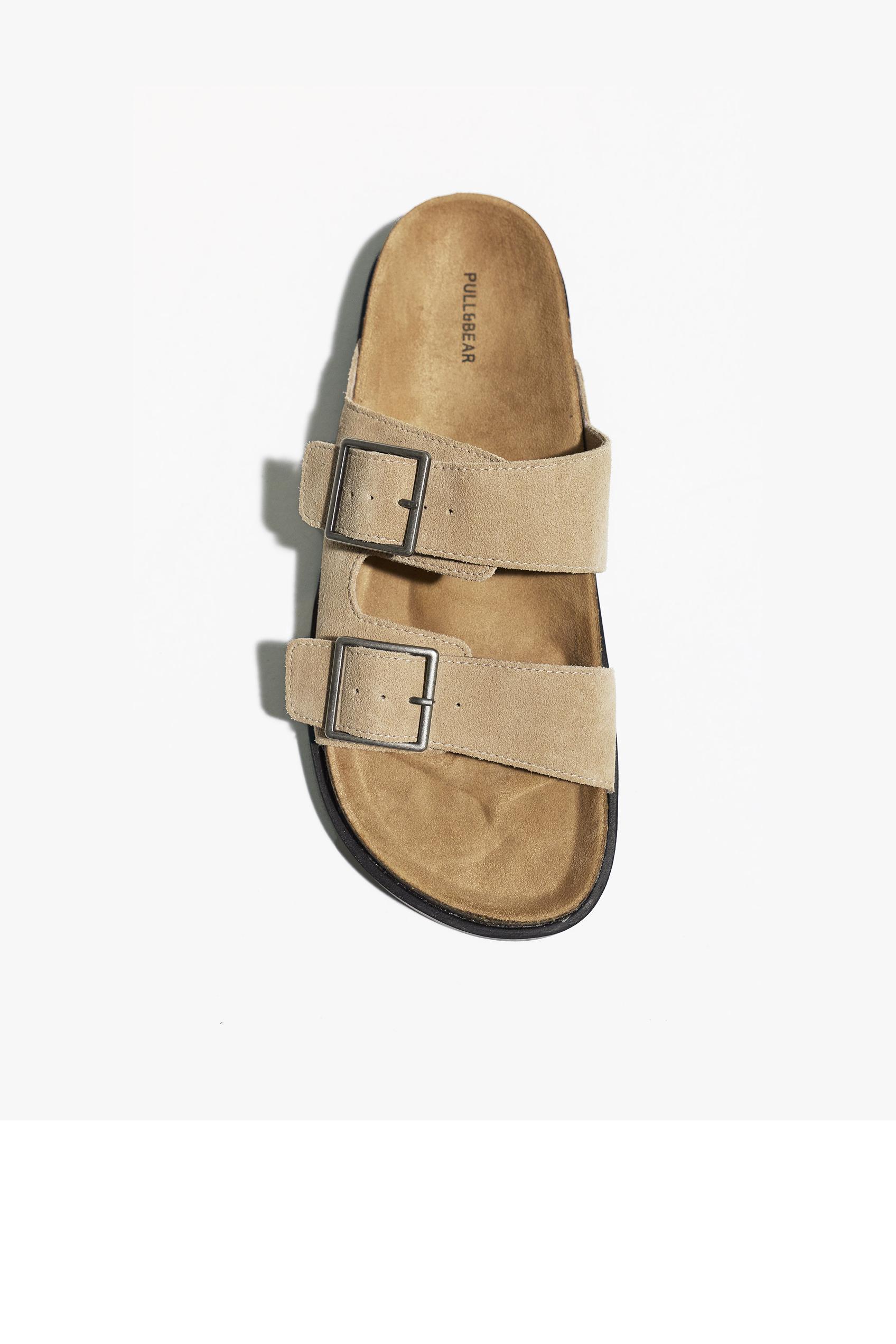 Leather buckle sandals — Ecru
