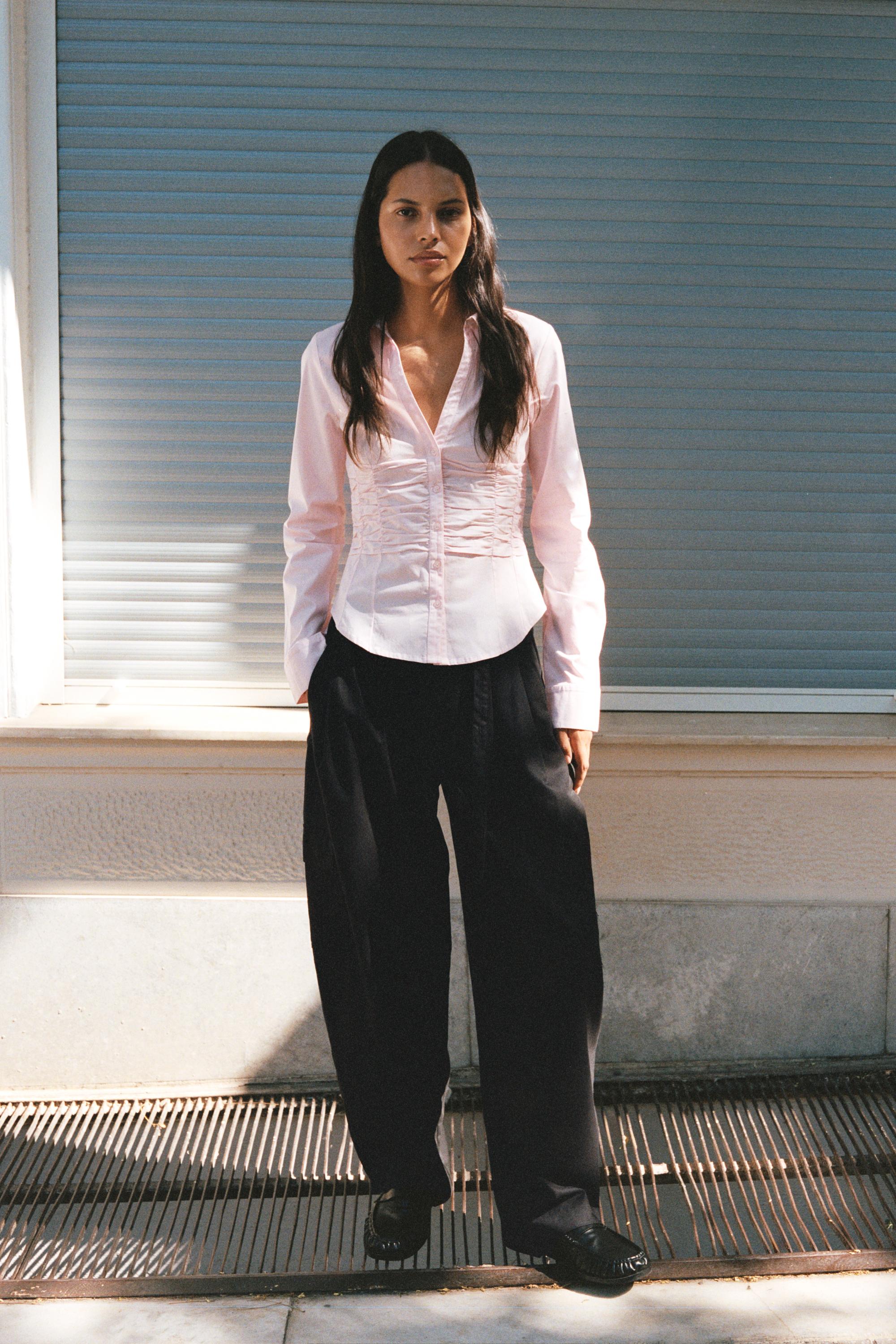 Fitted gathered poplin shirt — Pink