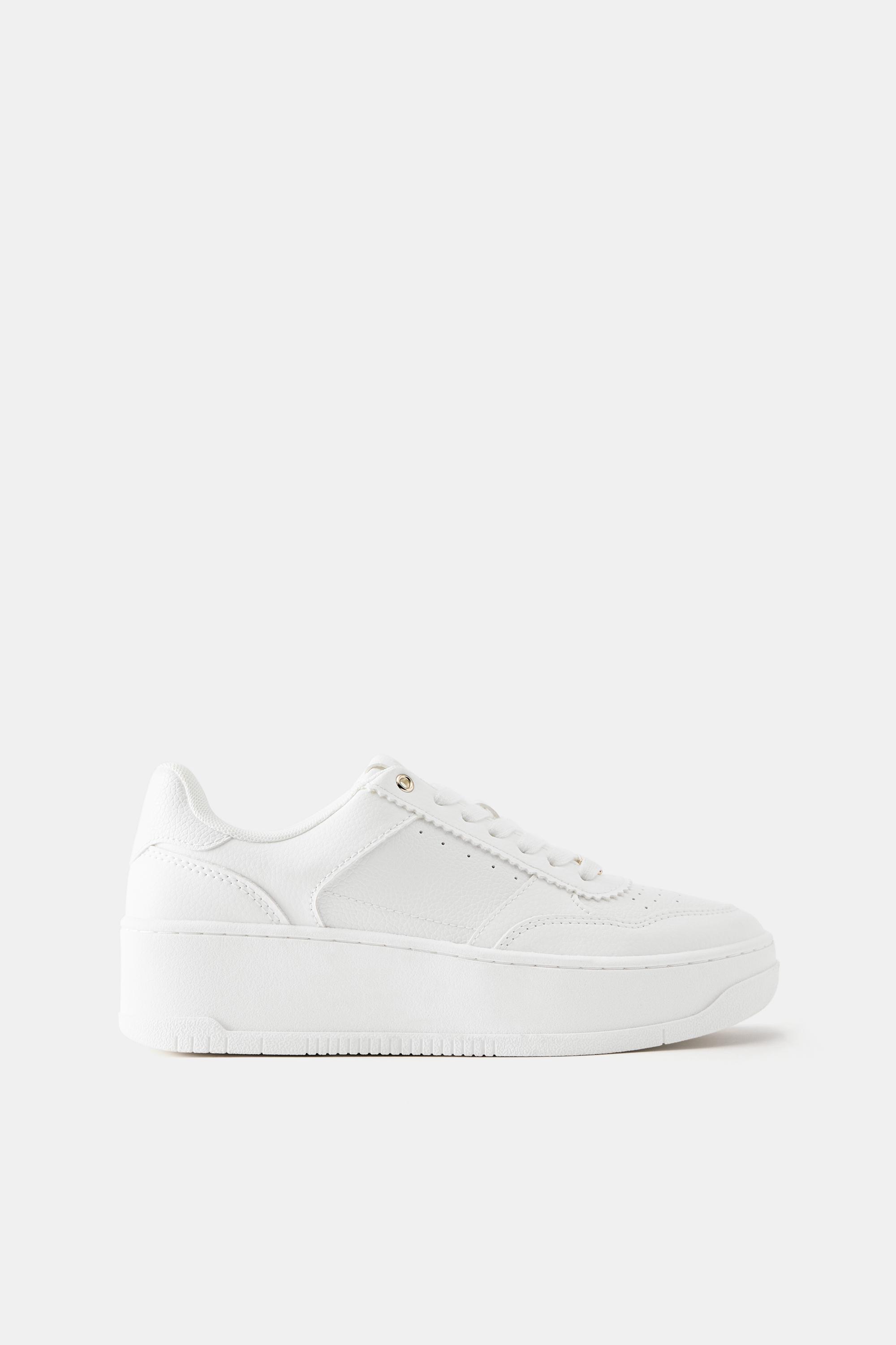 Platform trainers with detail — White