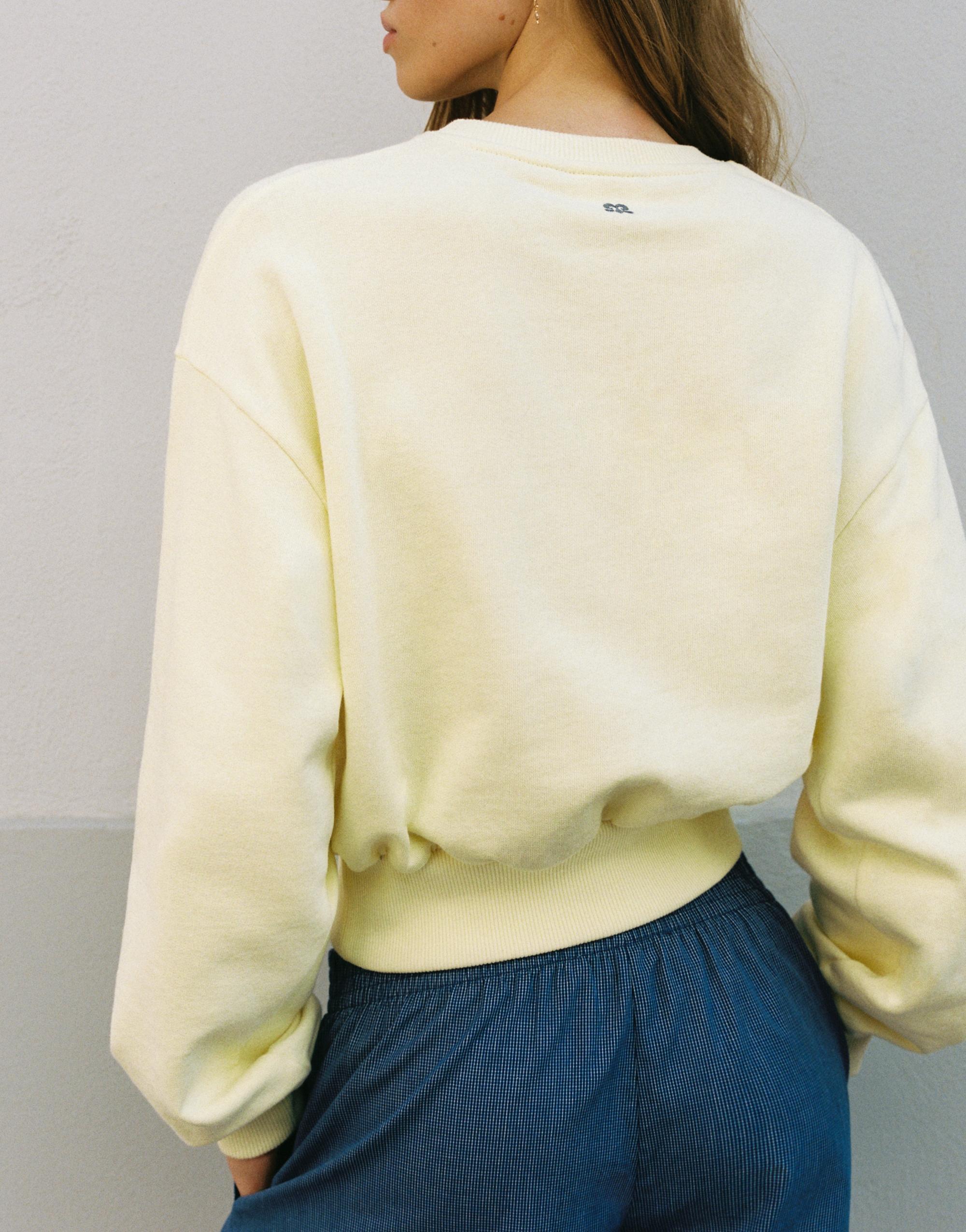 Round neck sweatshirt — Pale yellow