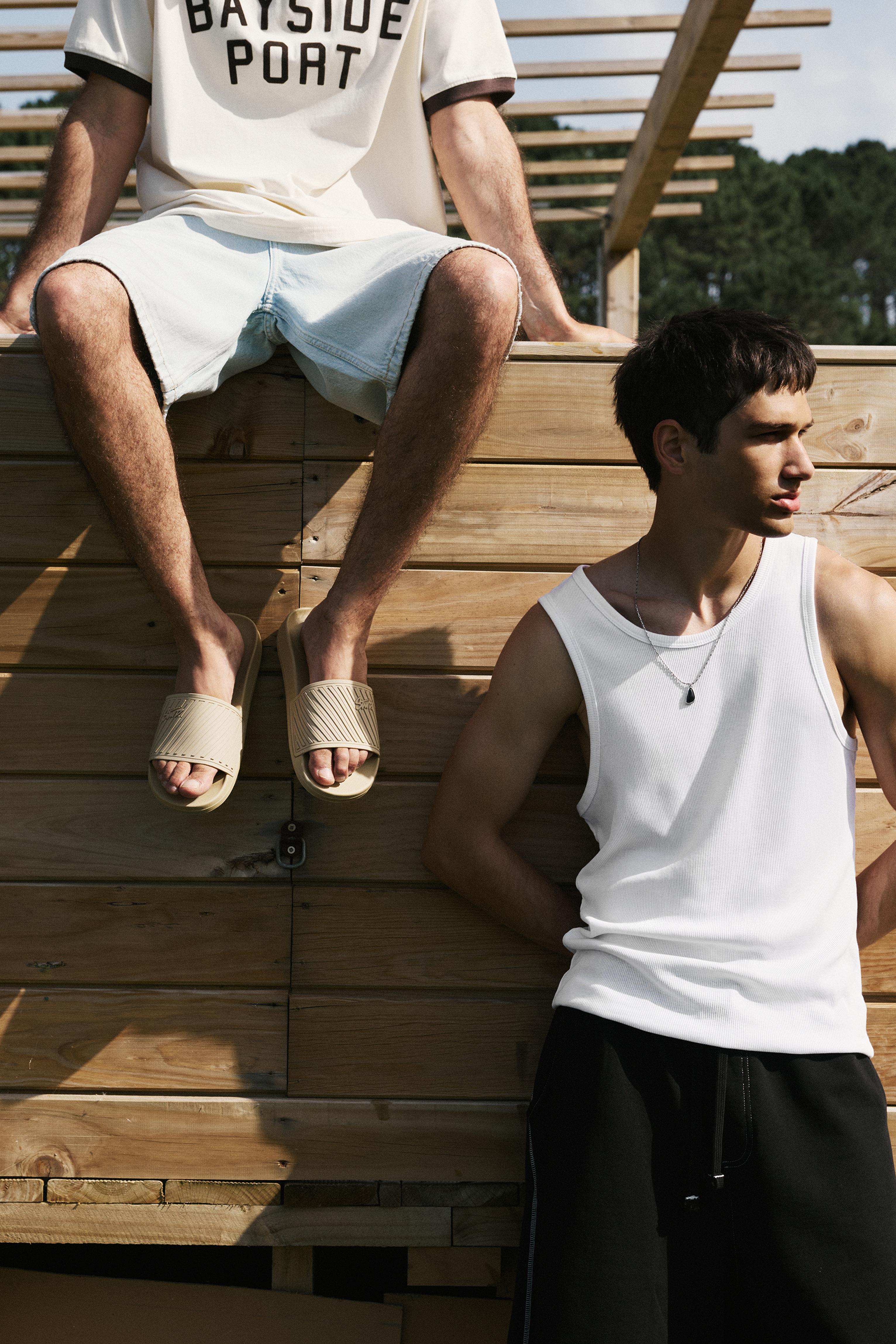 STWD rubberised sandals — Ecru