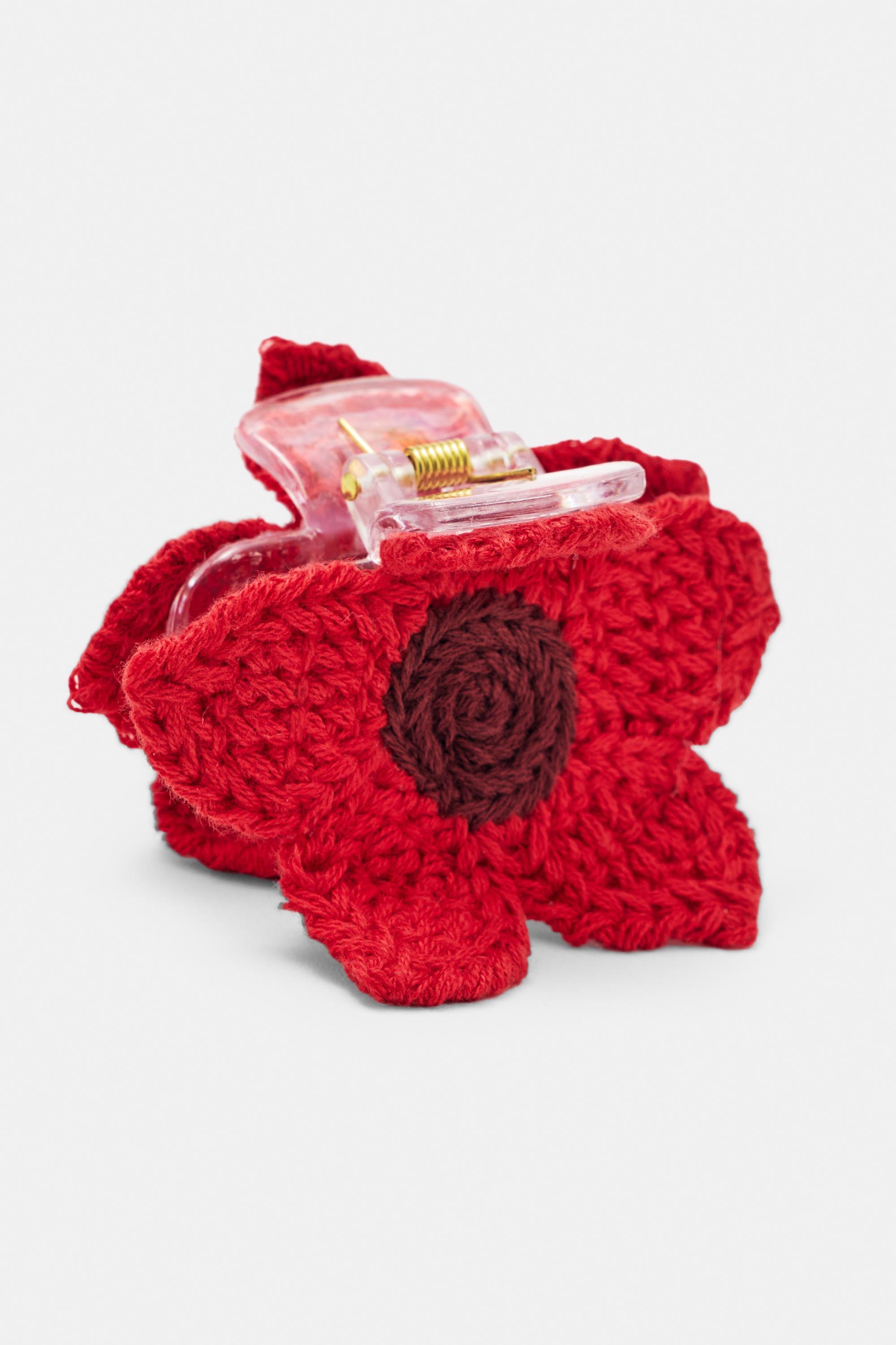 Crochet flower hair clip — Red