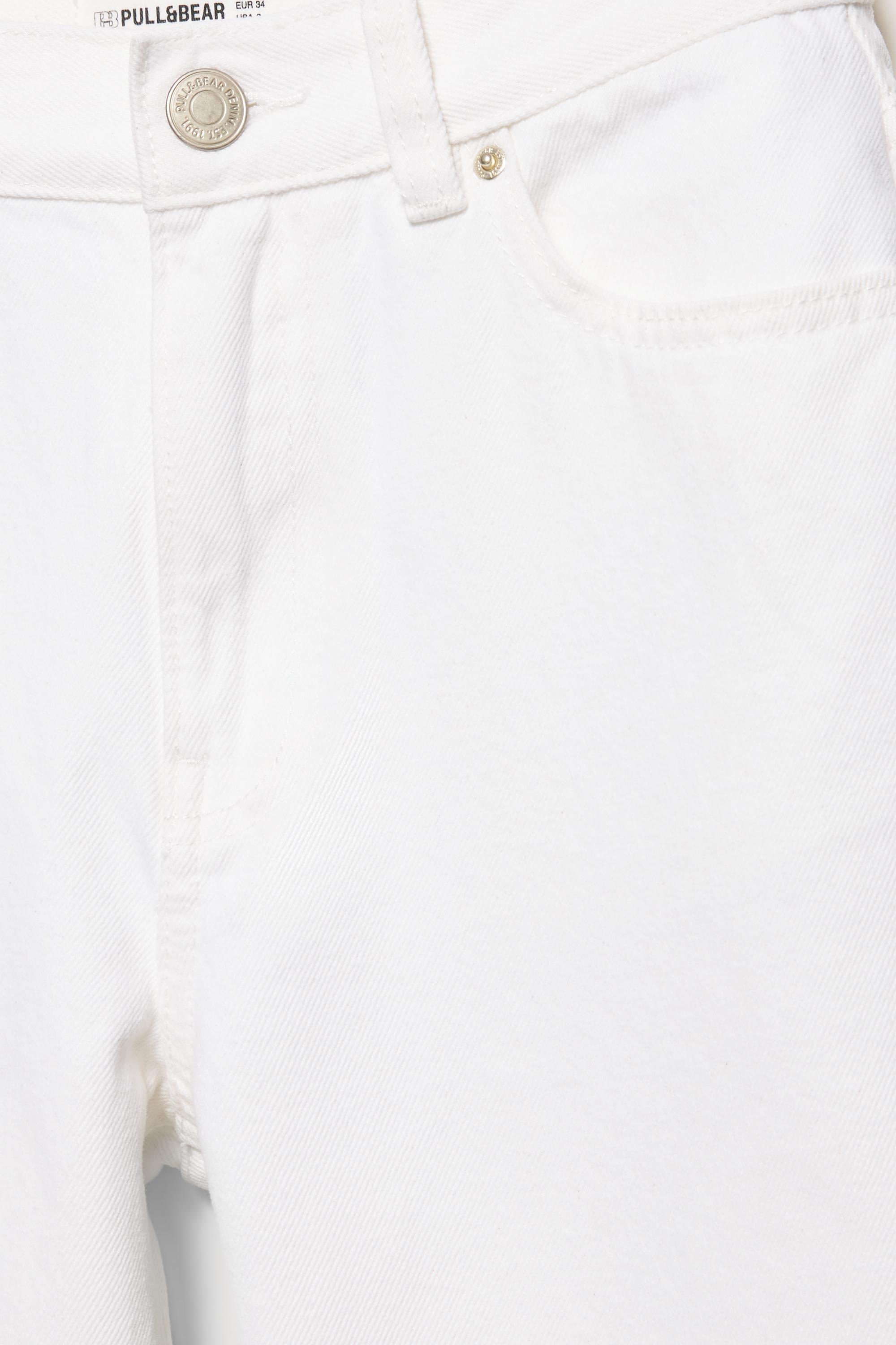 High-waist mom jeans — Bright white