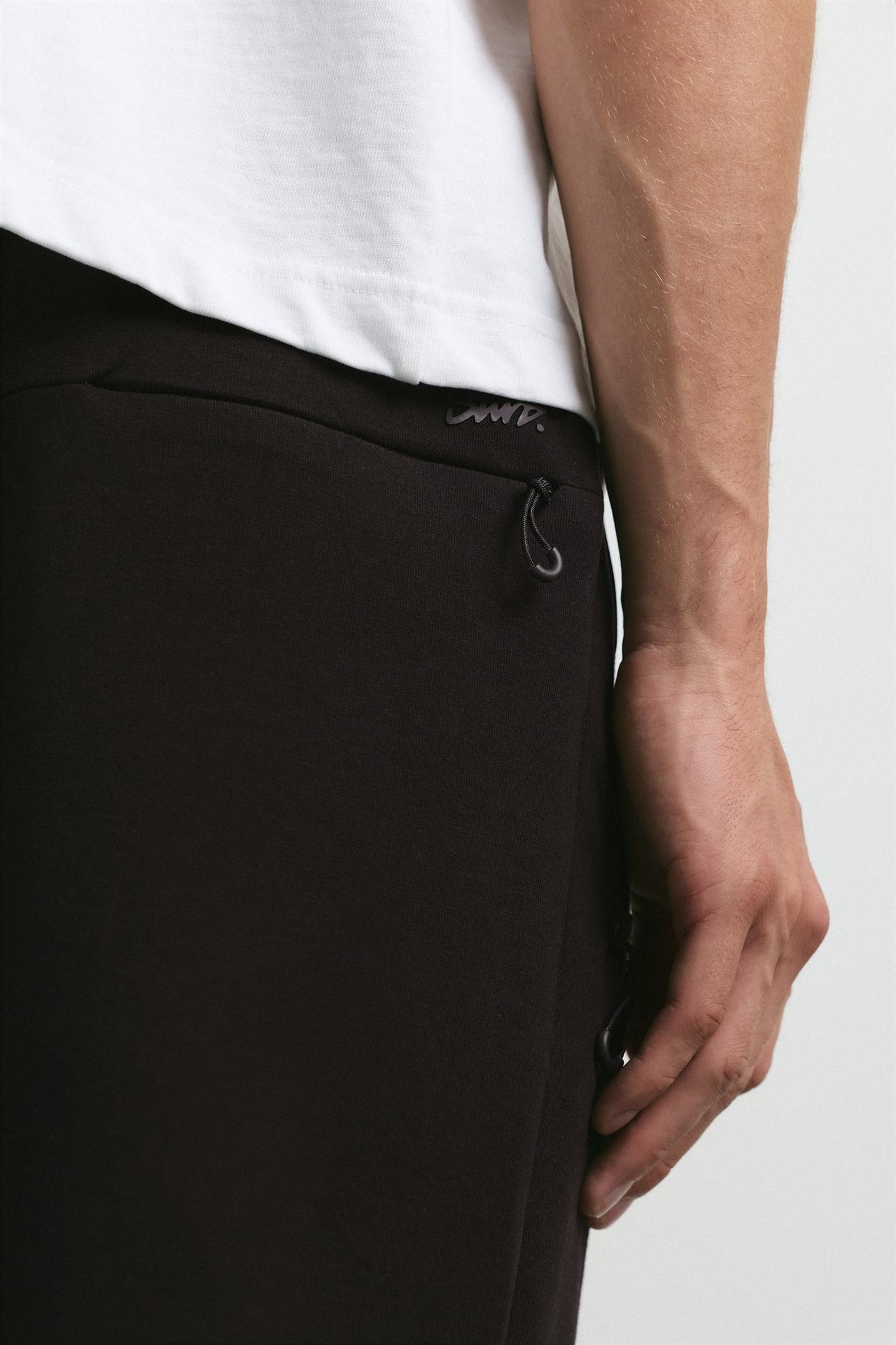 STWD technical joggers — Black