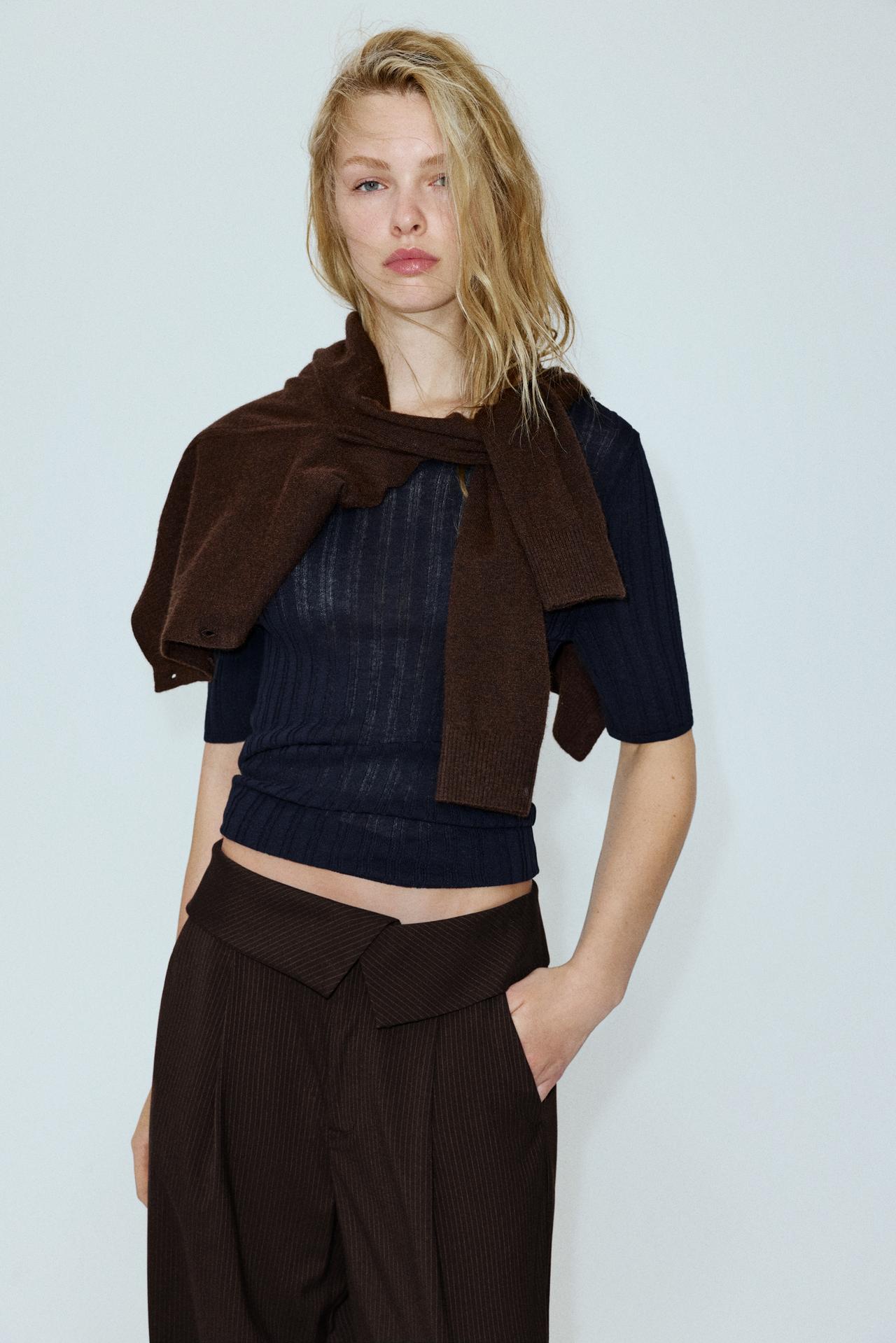 Smart trousers with a rolled waist — Striped