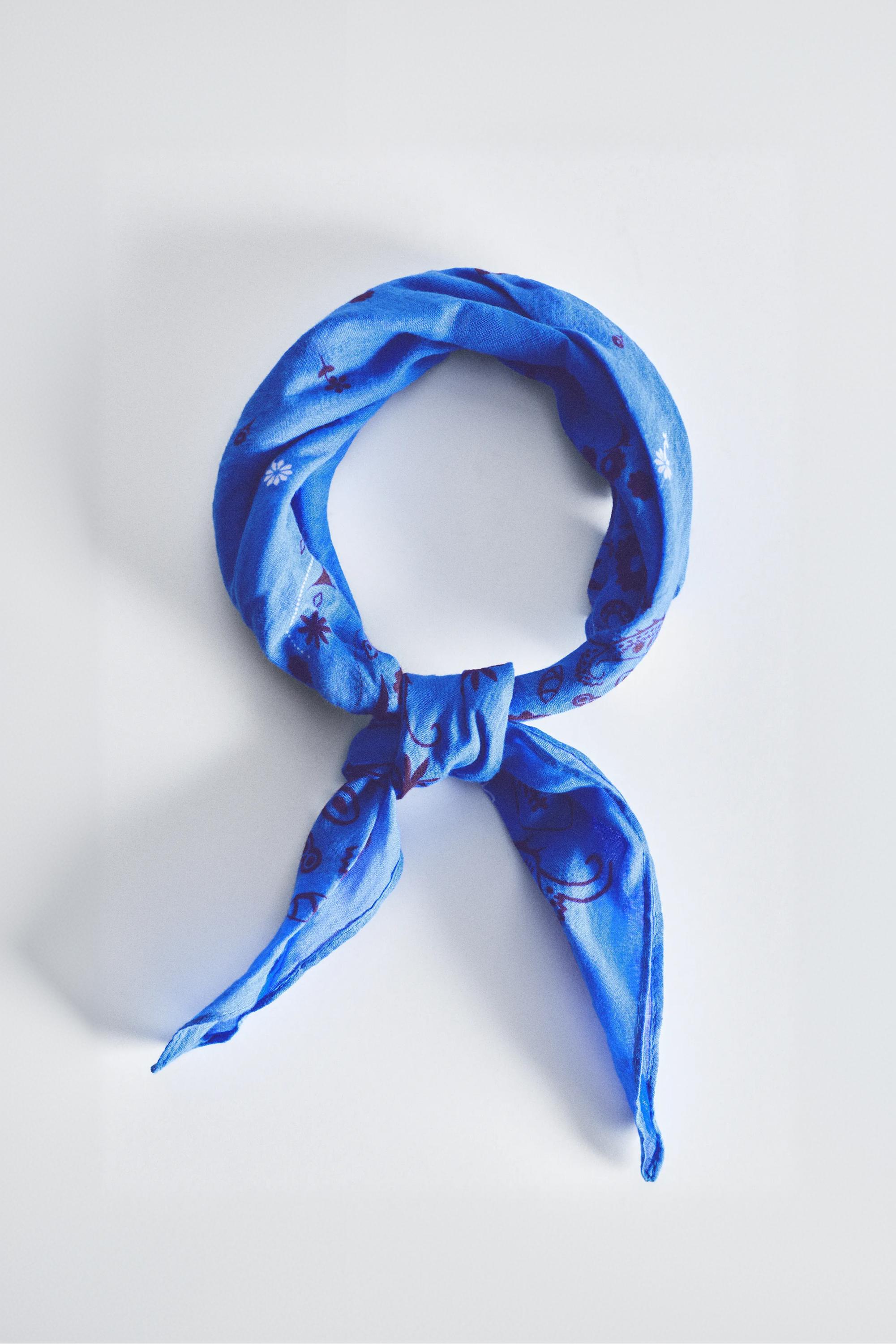 Blue printed bandana — Blue