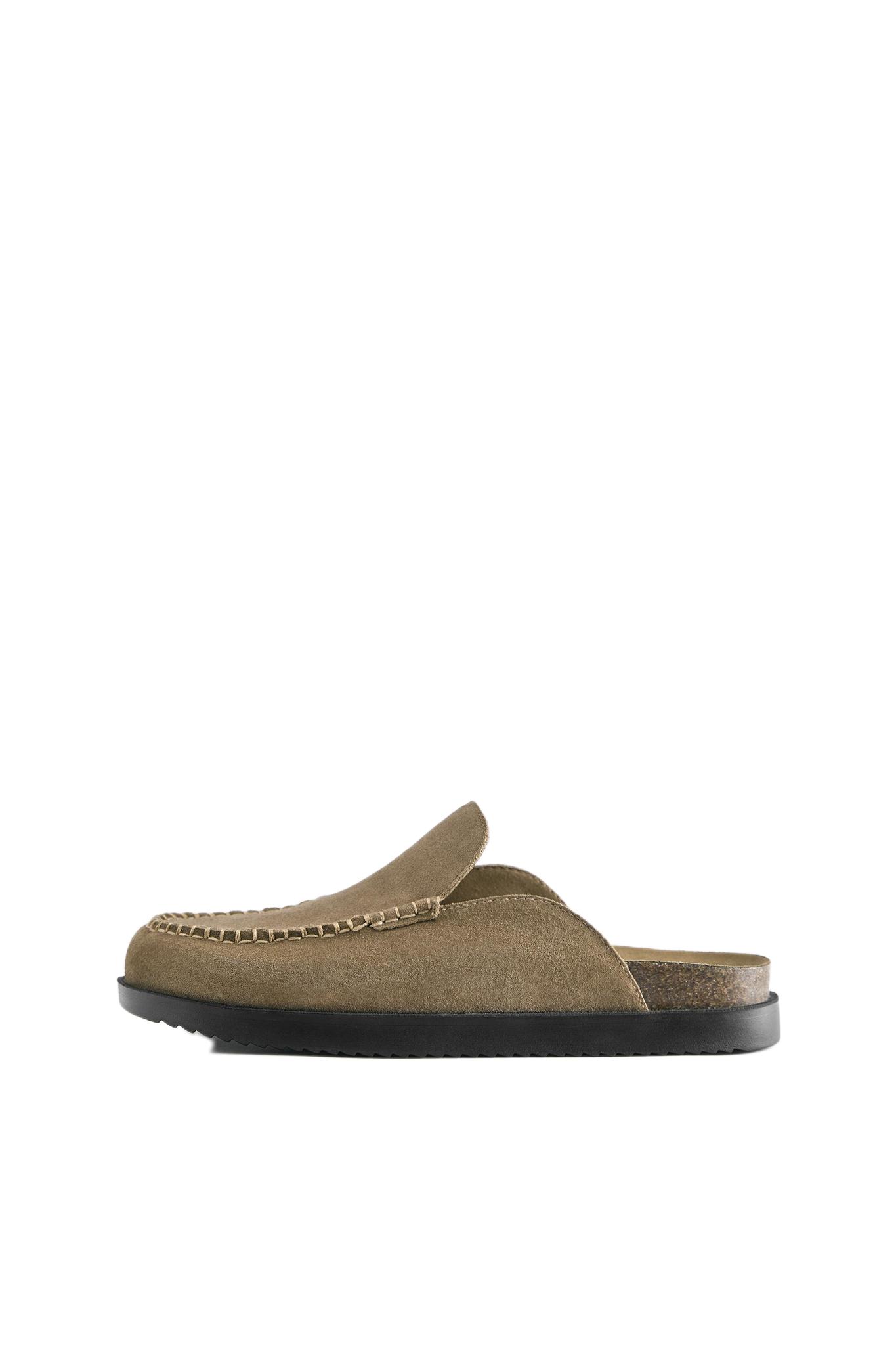 Leather clogs — Brown
