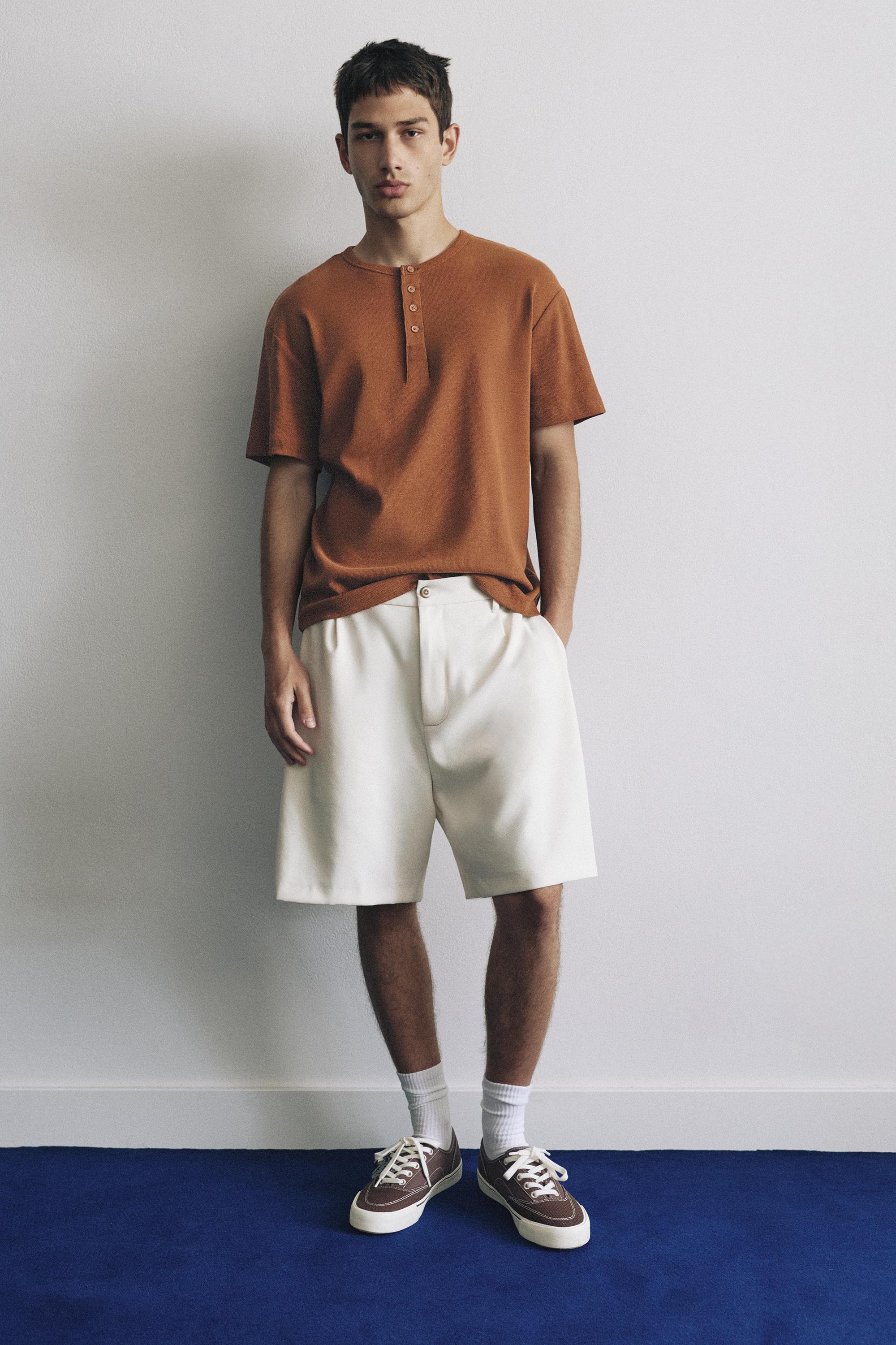 Slim-fit Henley T-shirt — Brown