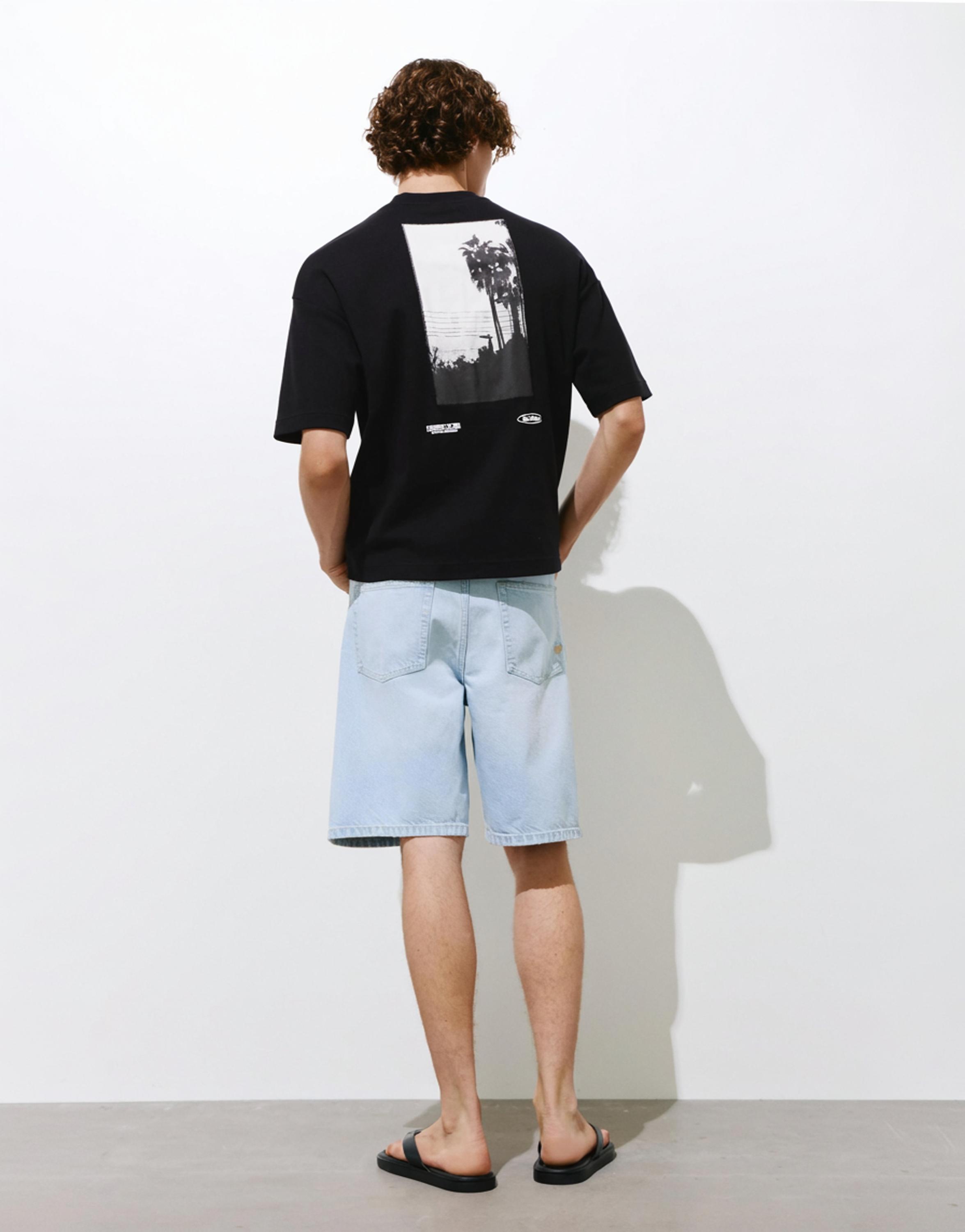 Oversize graphic T-shirt — Black