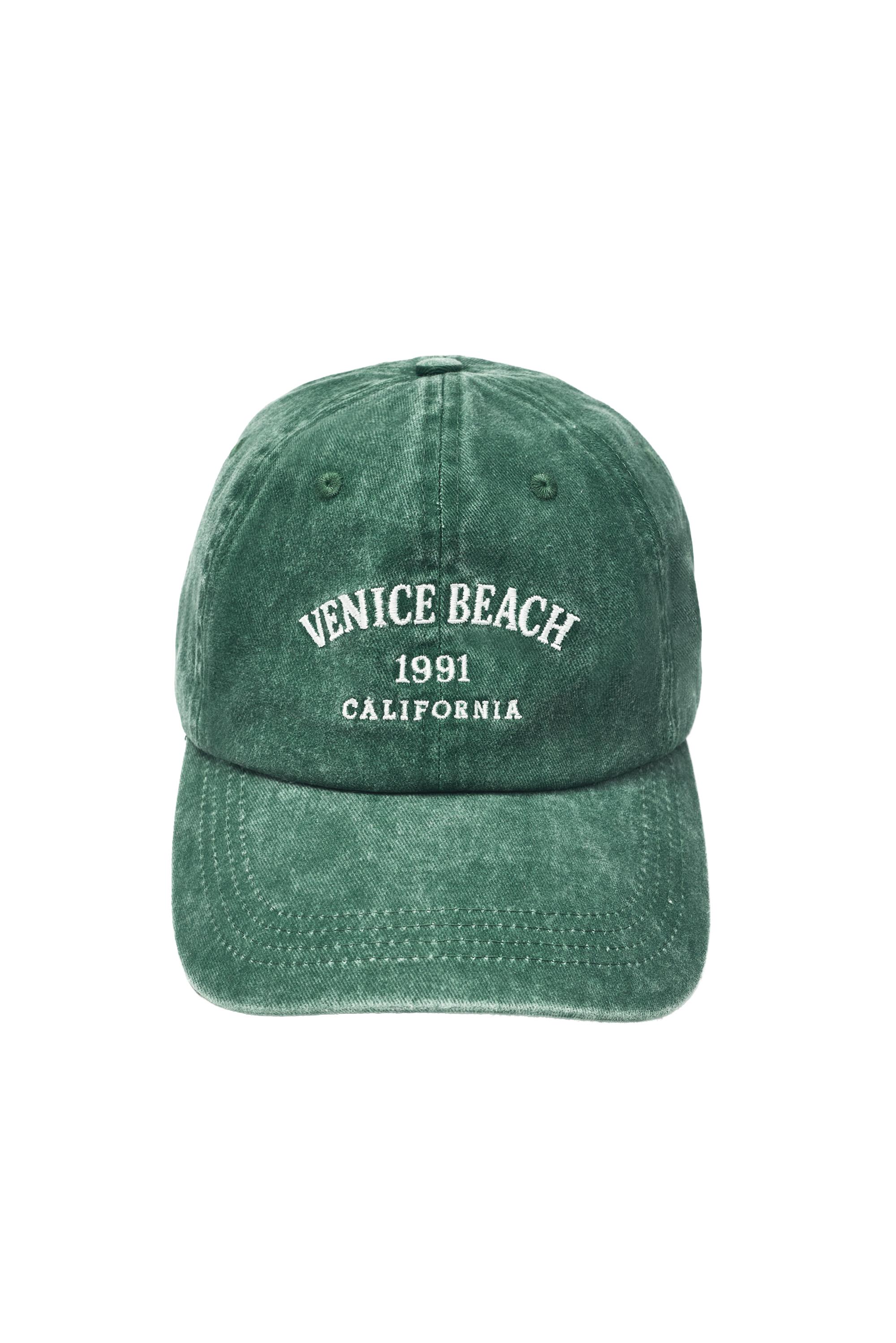 Pull&Bear Venice Beach işlemeli şapka