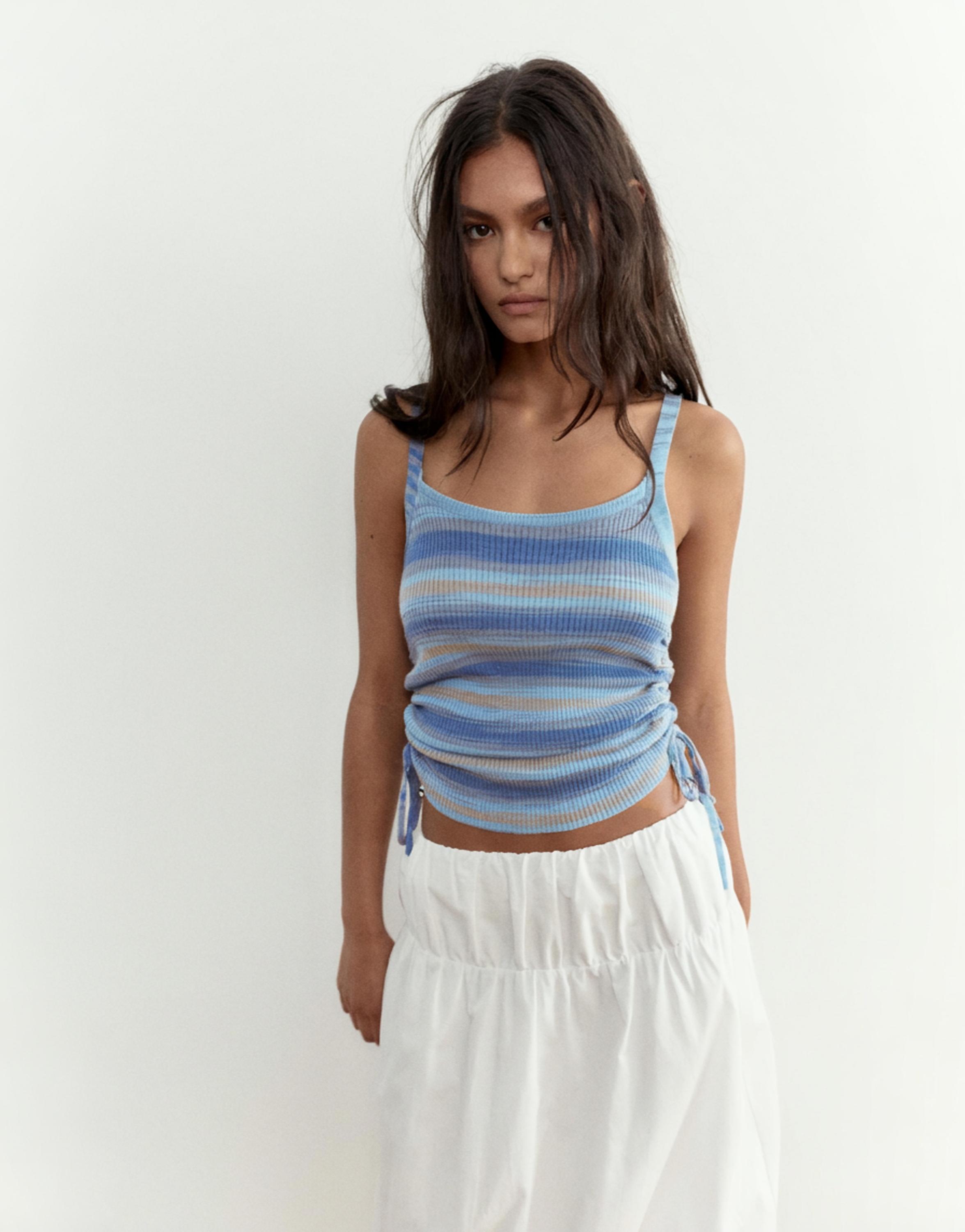 Gathered knit strappy top — Blue