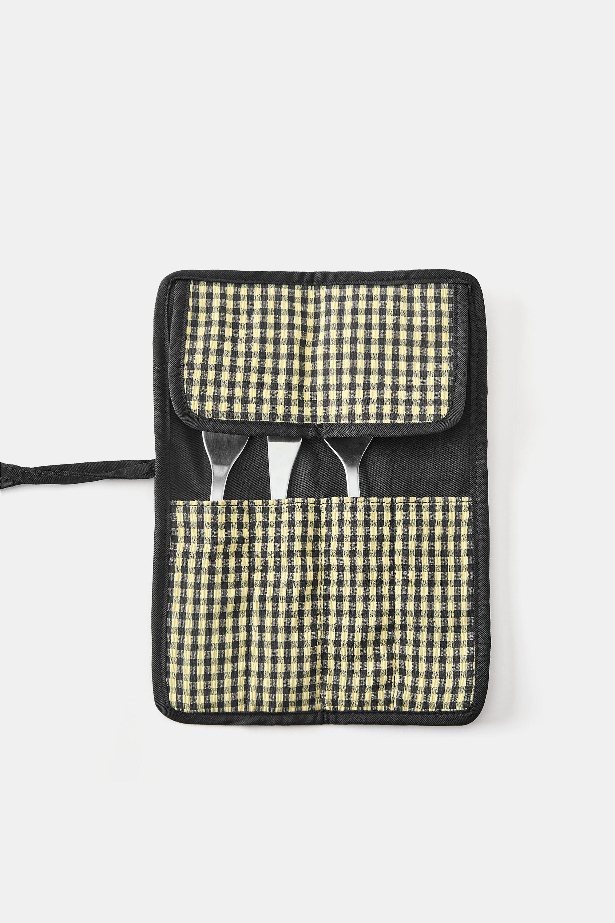 Gingham cutlery roll — Black