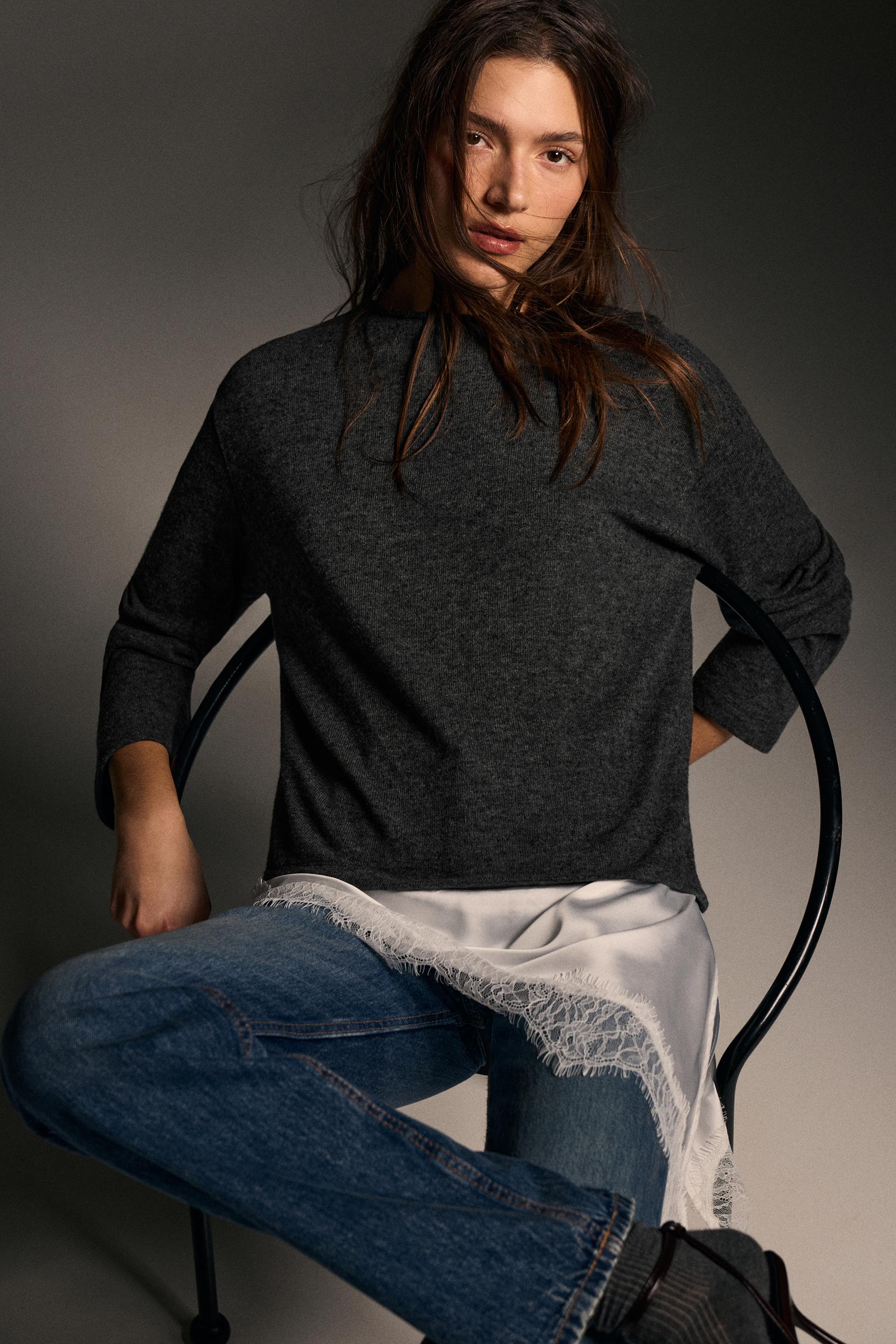 Fine lace combined jumper — Dark grey