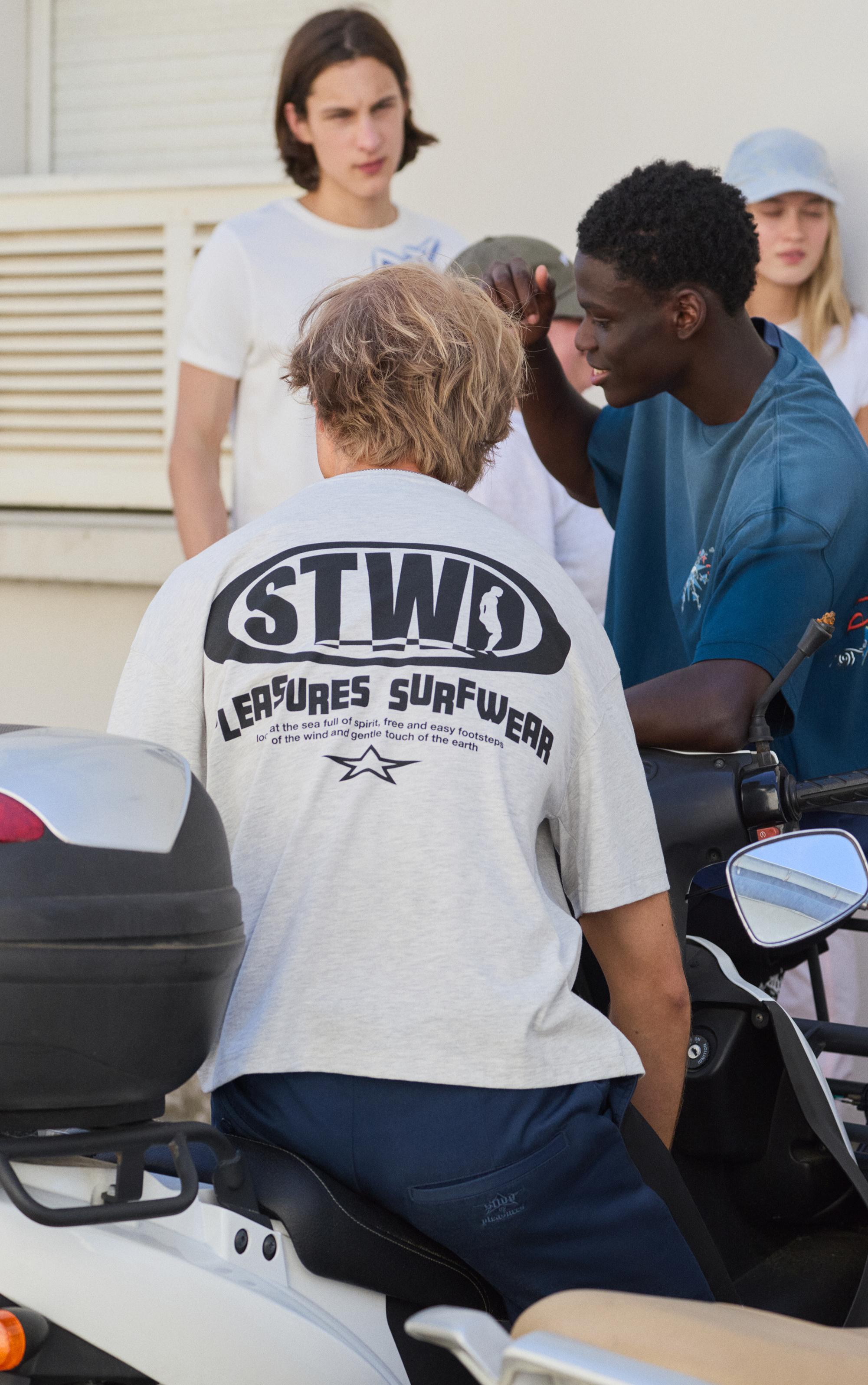 Pleasures x STWD boxy T-shirt — Grey/Taupe brown