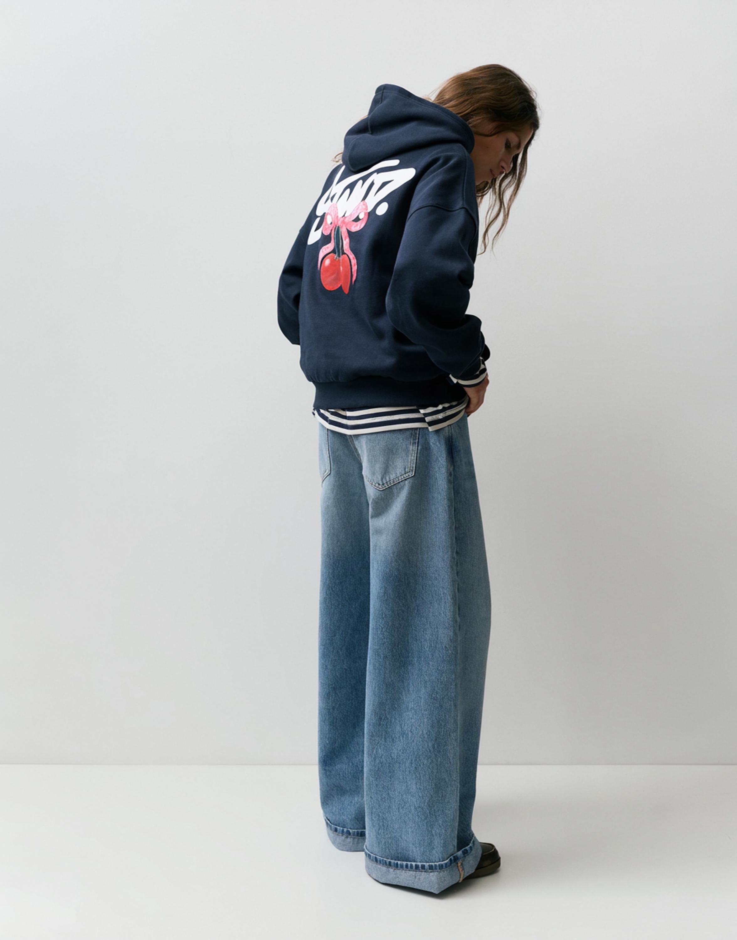 Kapüşonlu STWD kirazlı sweatshirt - Görsel 8