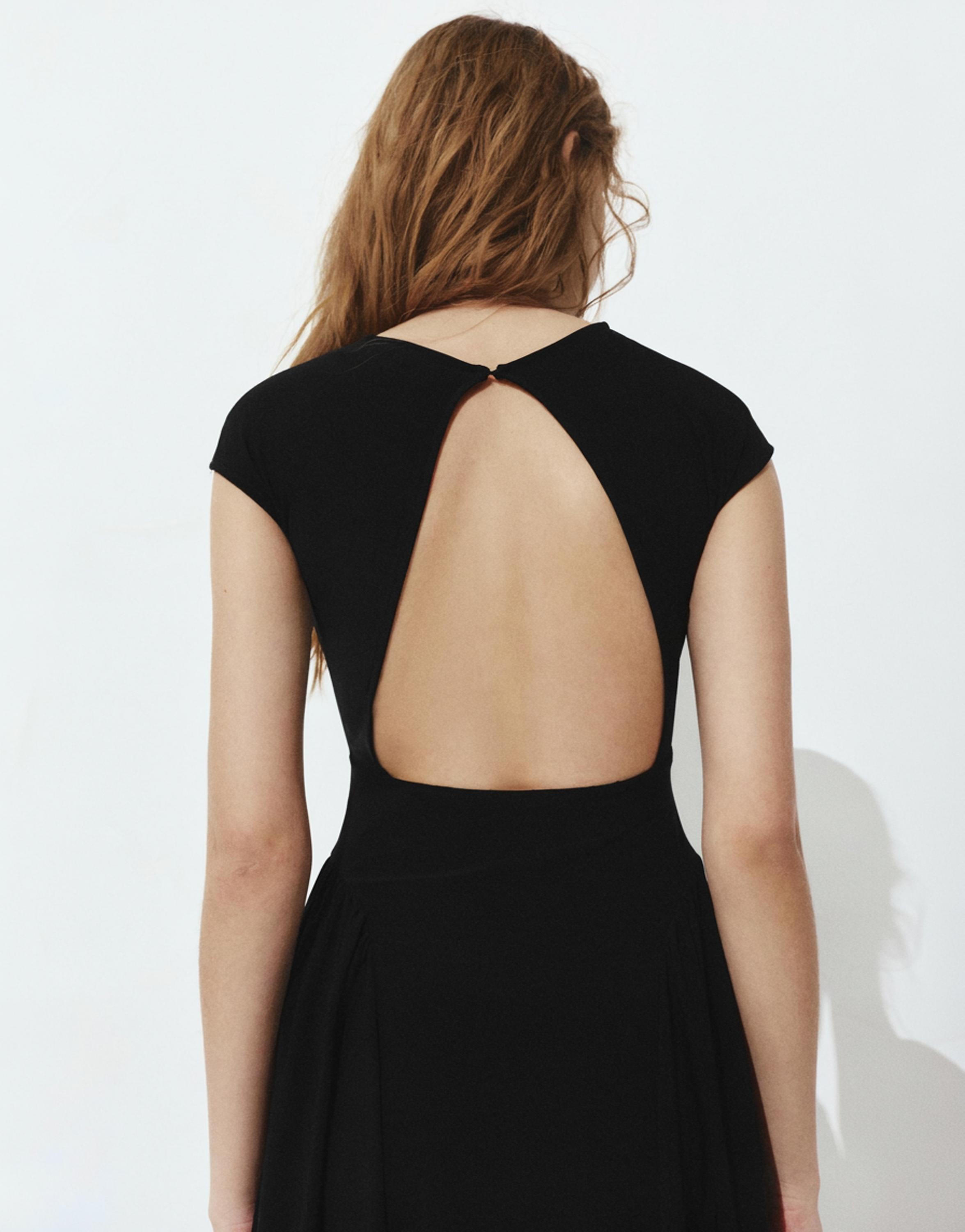 Kısa büzgülü elbise - Görsel 12