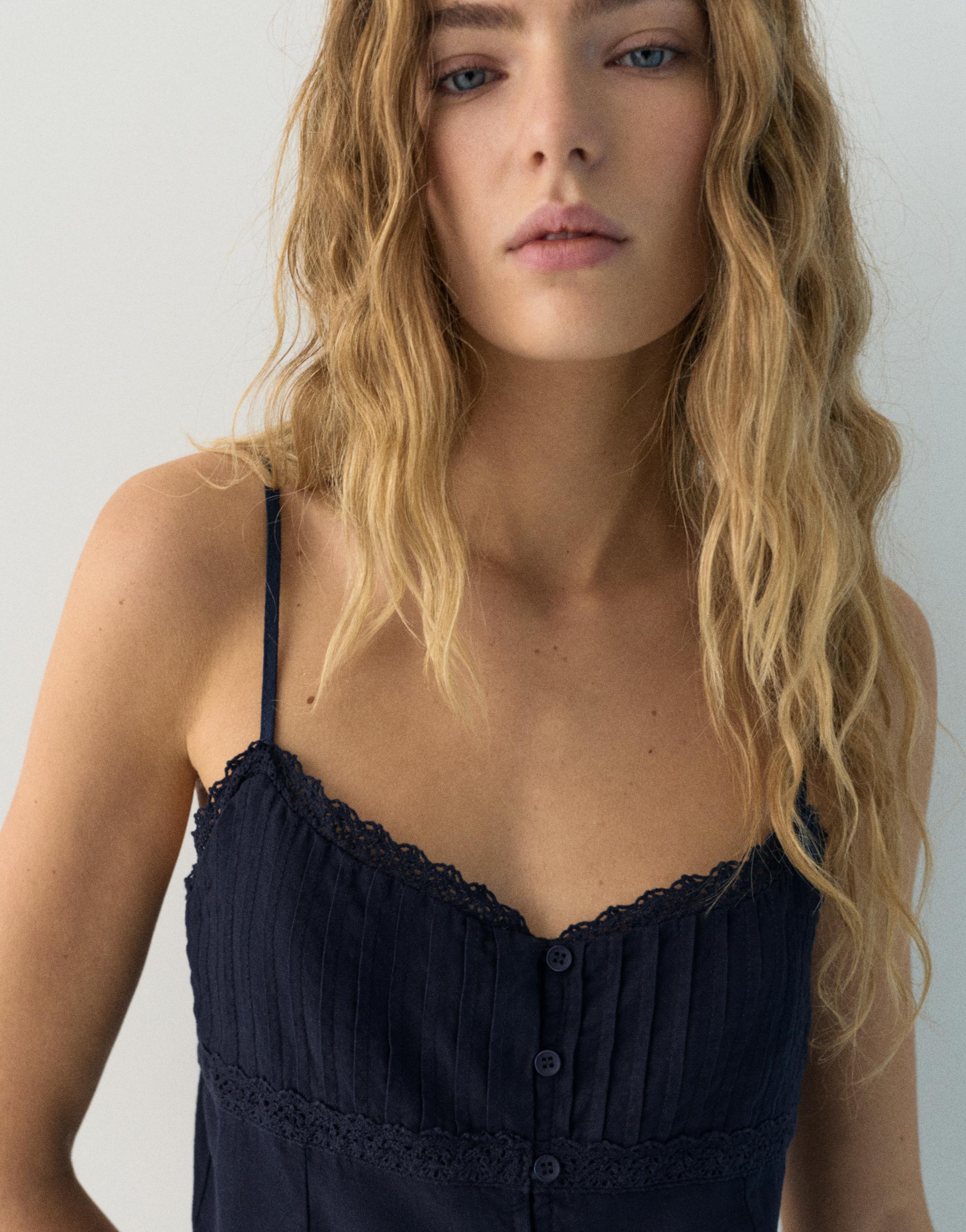 Kısa dantelli askılı top - Görsel 43