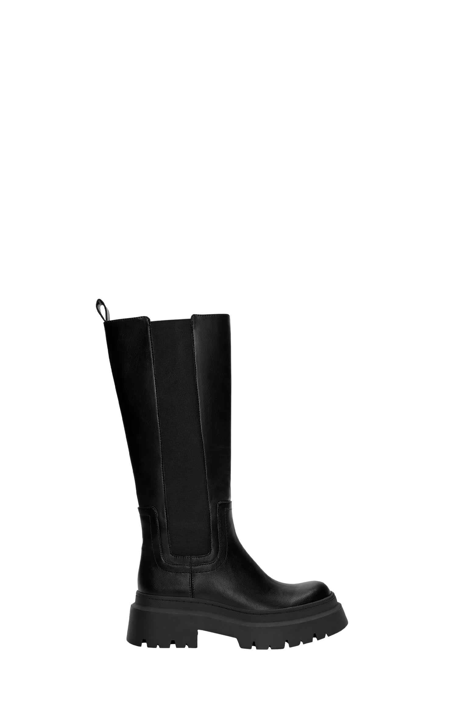 Chunky tall boots — Black