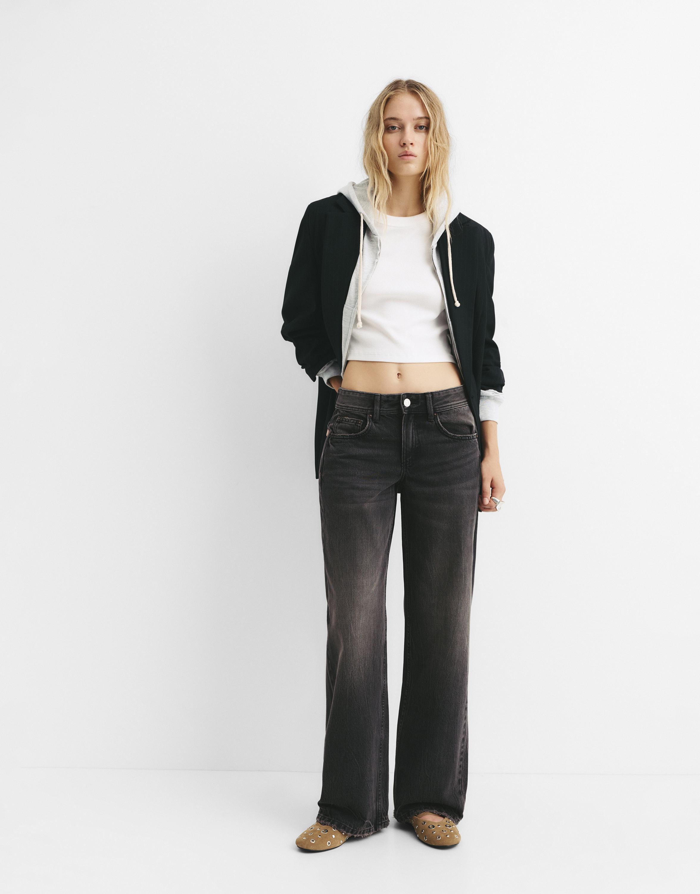 Low-rise straight-leg jeans — Black