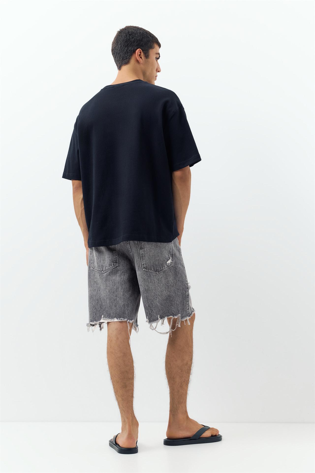 Straight-leg denim Bermuda shorts — Dark grey