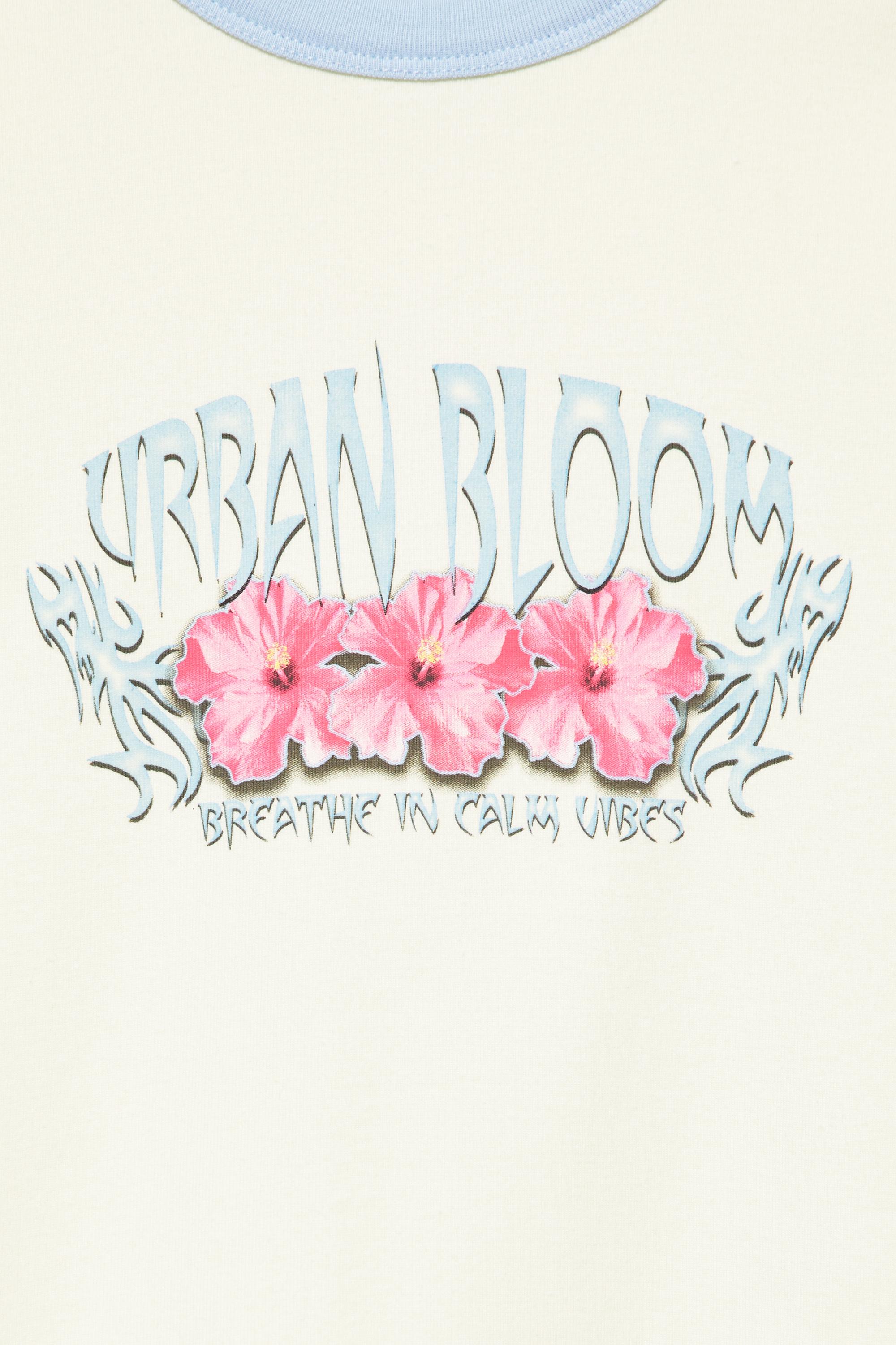 Floral graphic T-shirt — Pale yellow