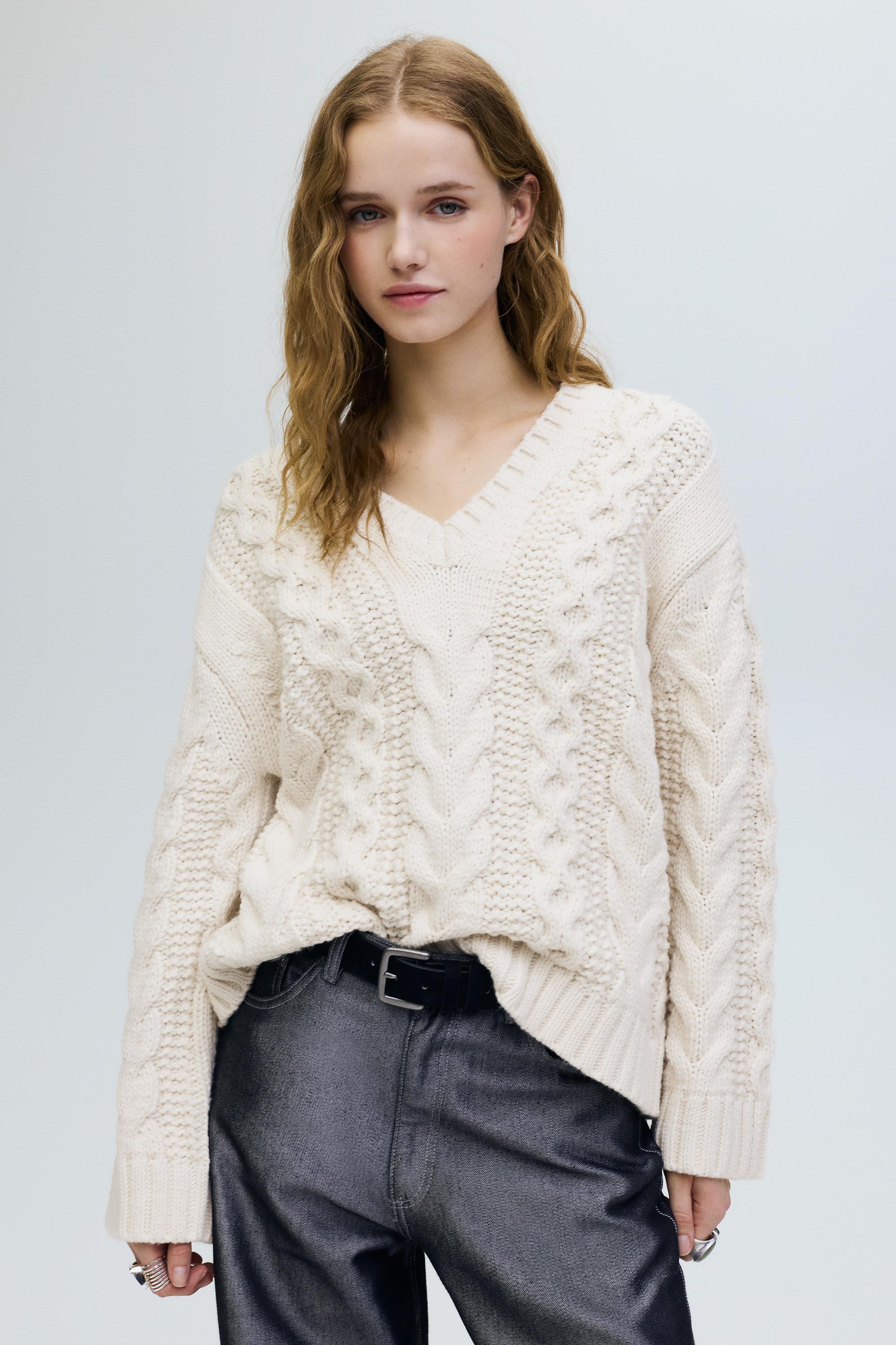 pull à torsades col en v