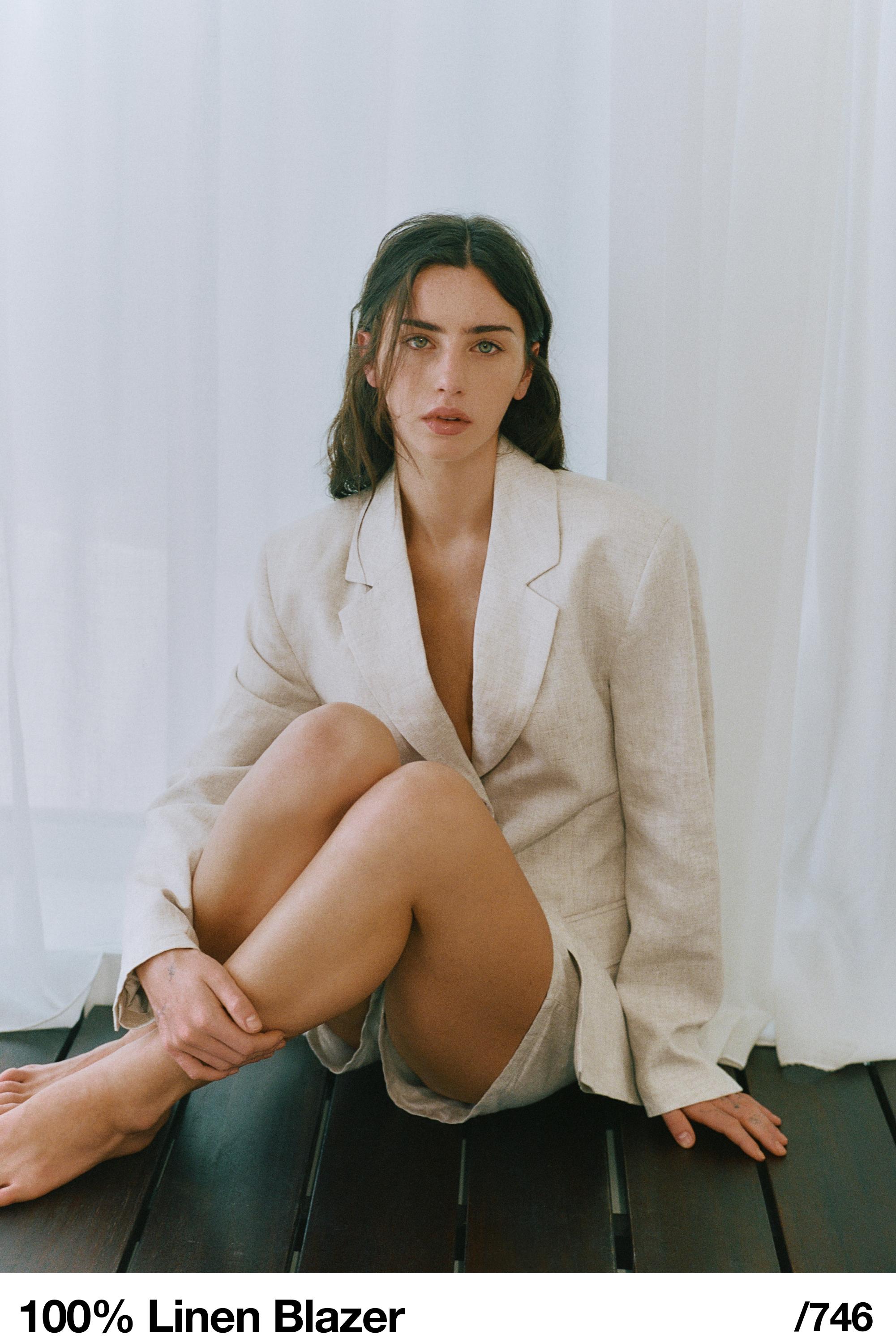 100% linen fitted blazer — Beige
