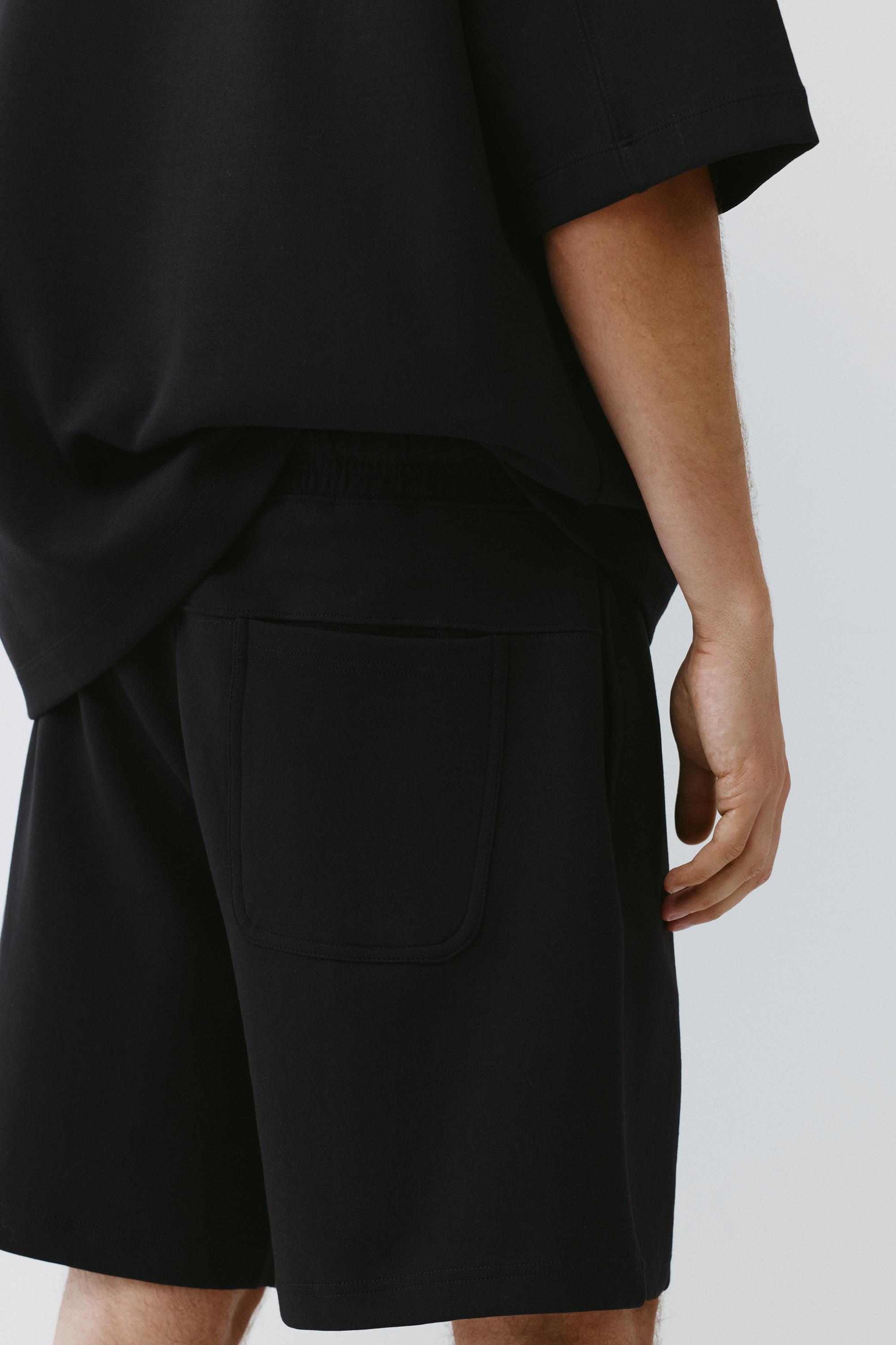 Interlock jogger Bermuda shorts — Black