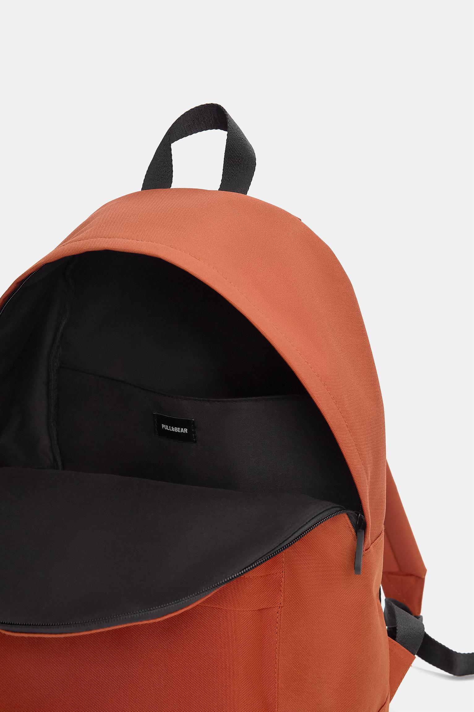 Mini backpack pull and bear online