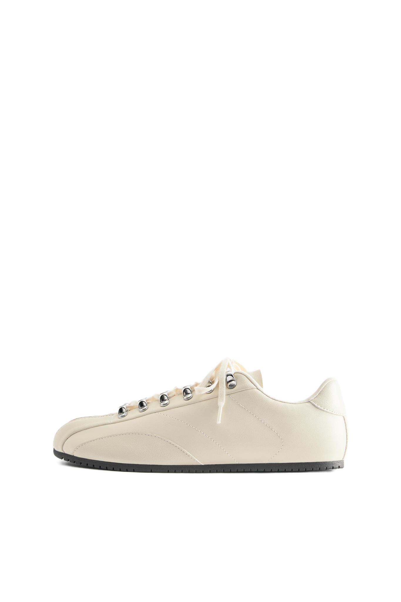 Bowling trainers — Ecru