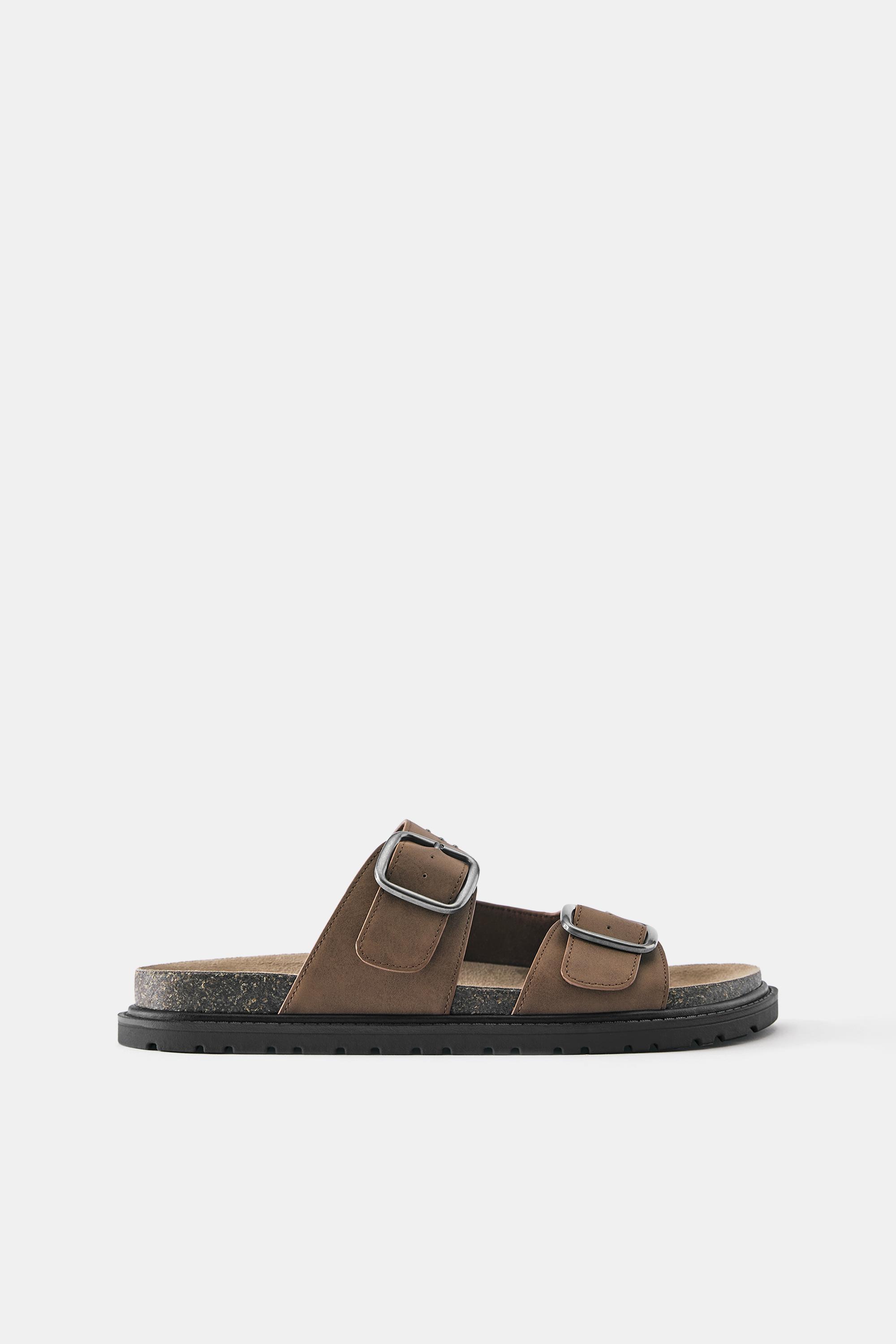 Studded buckle sandals — Brown