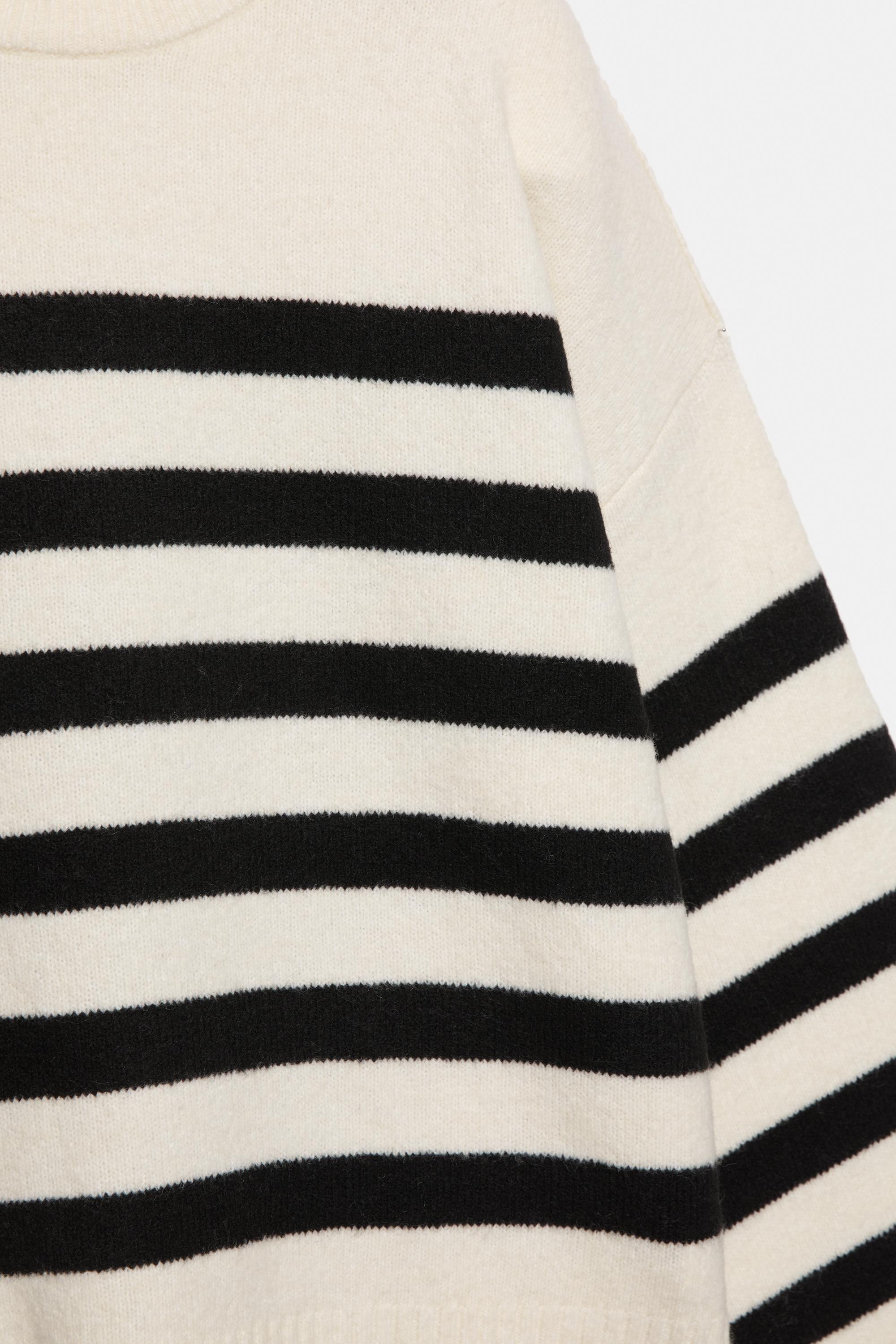 Striped jumper — Ecru