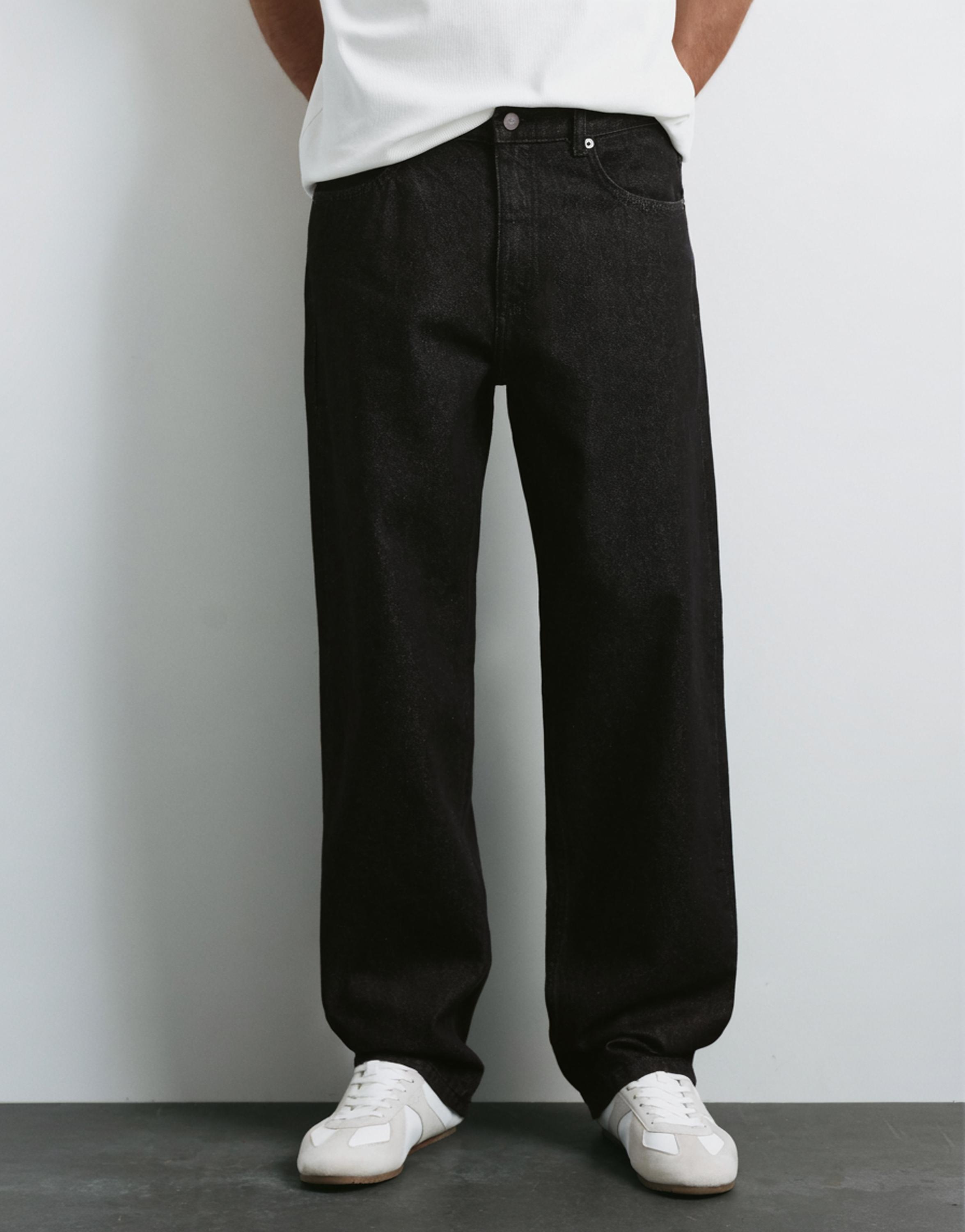 Straight-leg jeans — Black