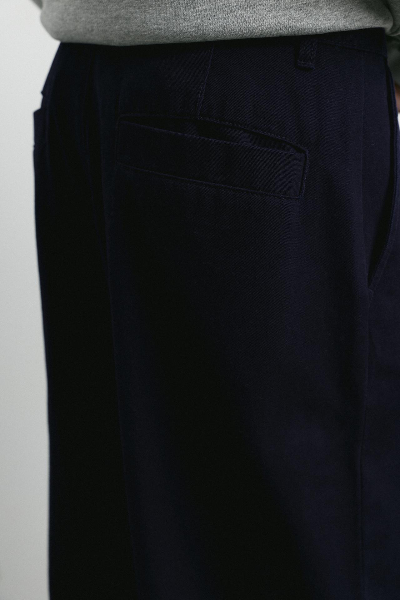 Baggy darted chinos — Navy