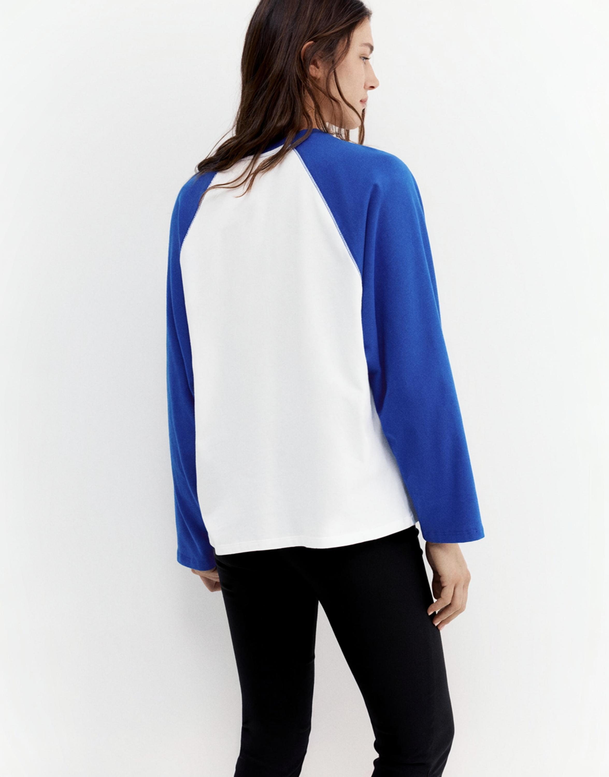 Grafik baskılı reglan kollu t-shirt - Görsel 7