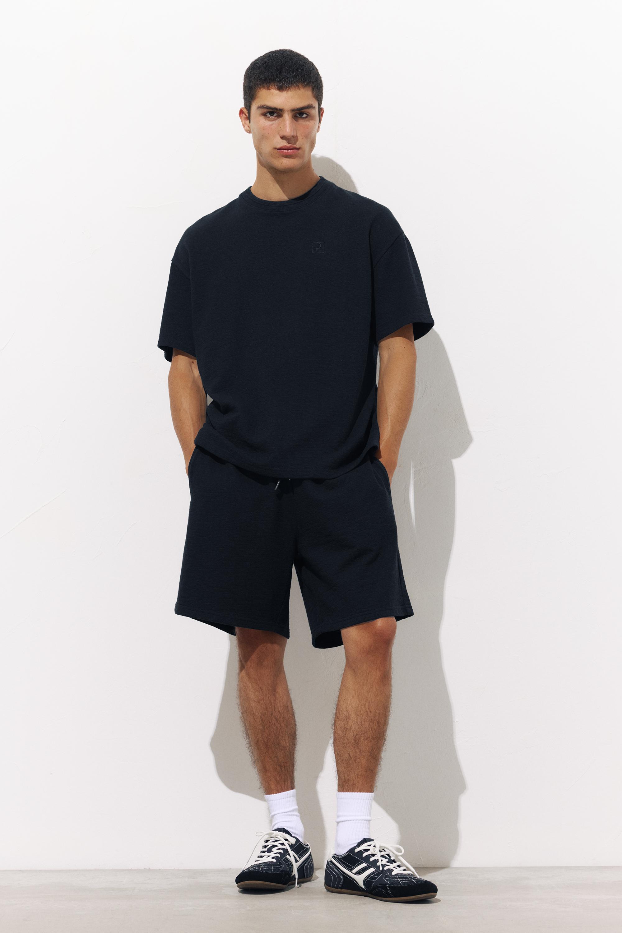 Kumaş dokulu jogger bermuda - Görsel 9