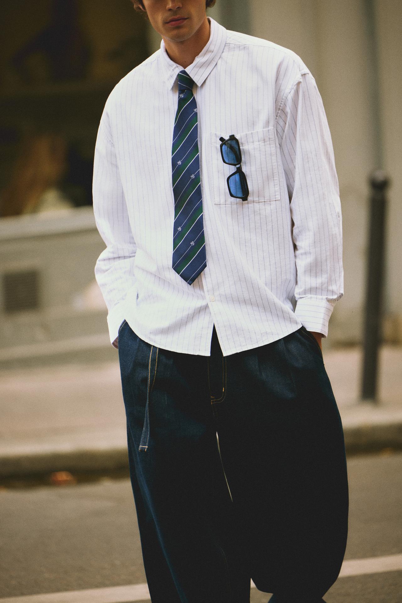 Striped tie — Blue