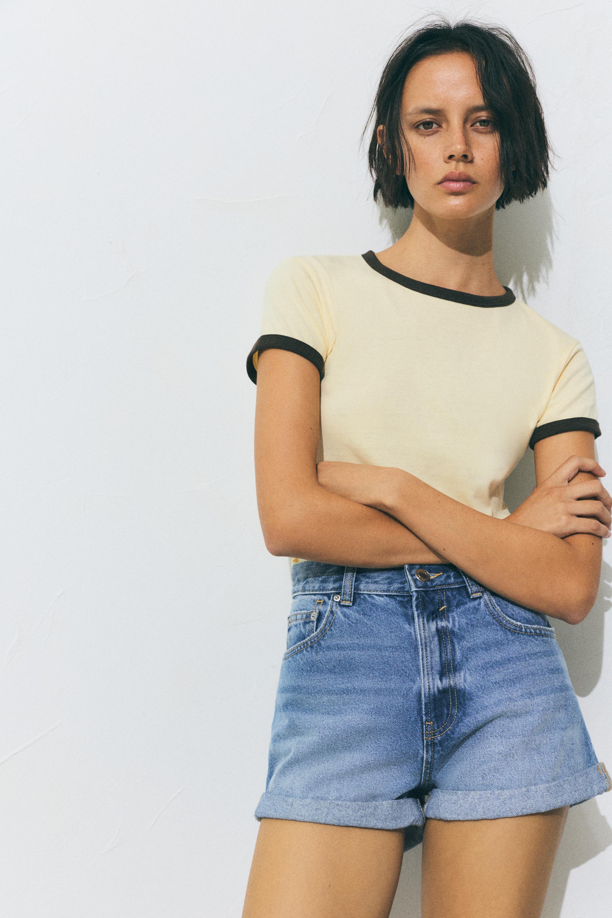 Denim mom fit shorts with turn-up hems — Medium blue