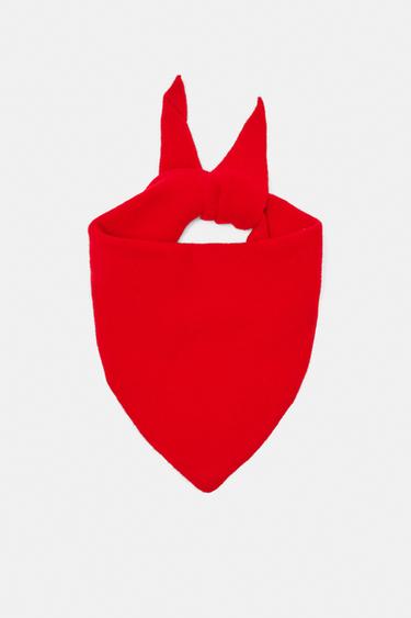 Knit triangle scarf — Red 1
