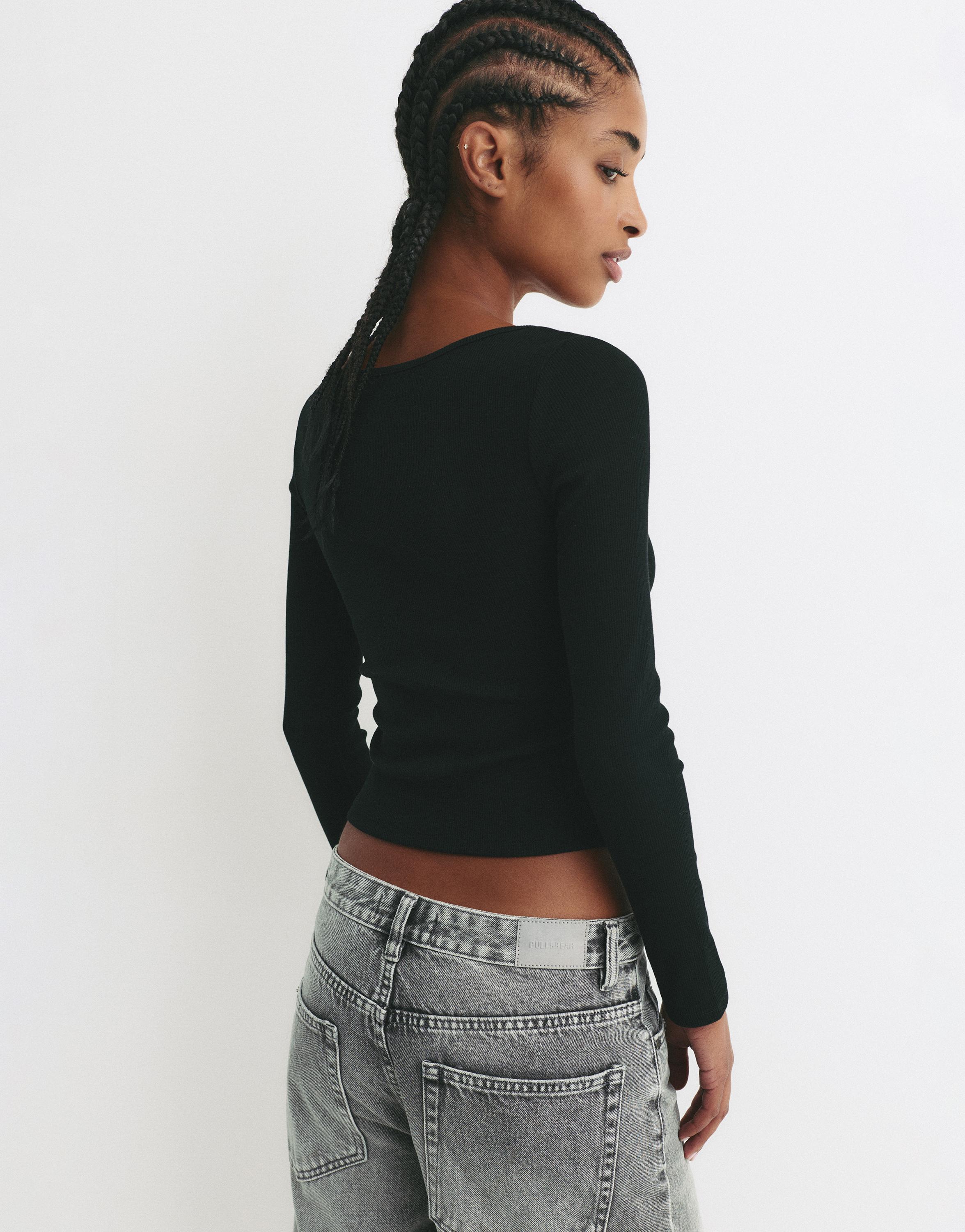 Ribbed round neck T-shirt — Black