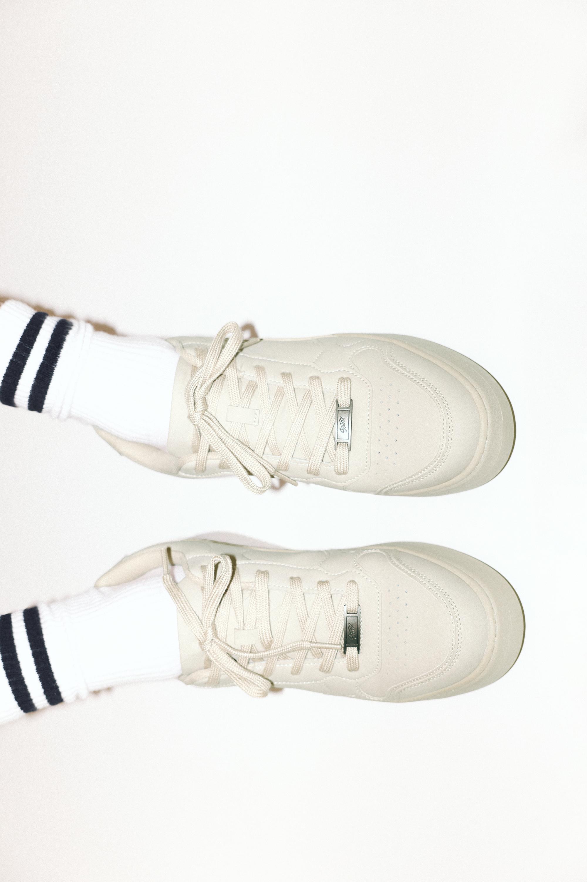 Chunky trainers — Ecru