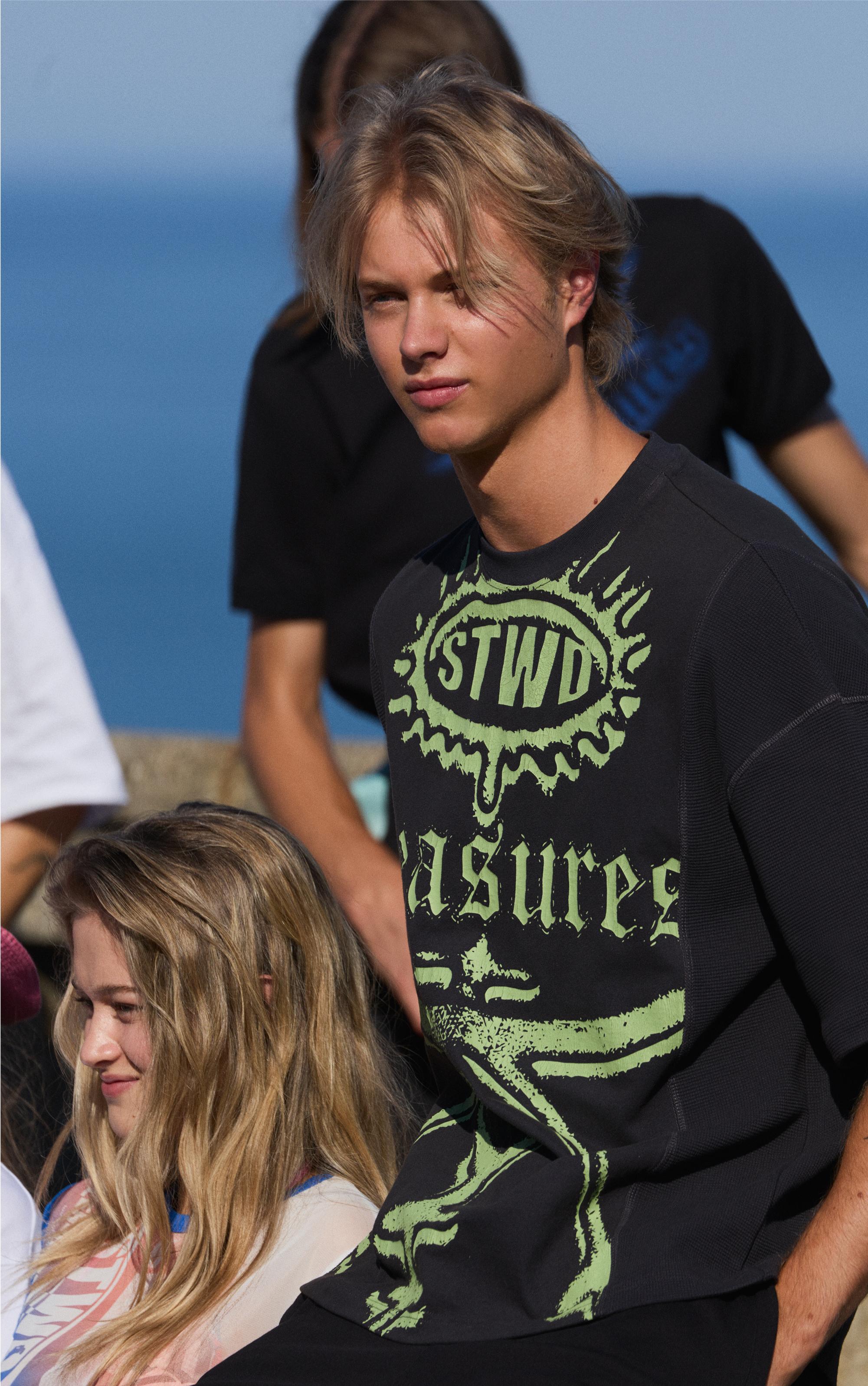 Pleasures x STWD T-shirt — Black