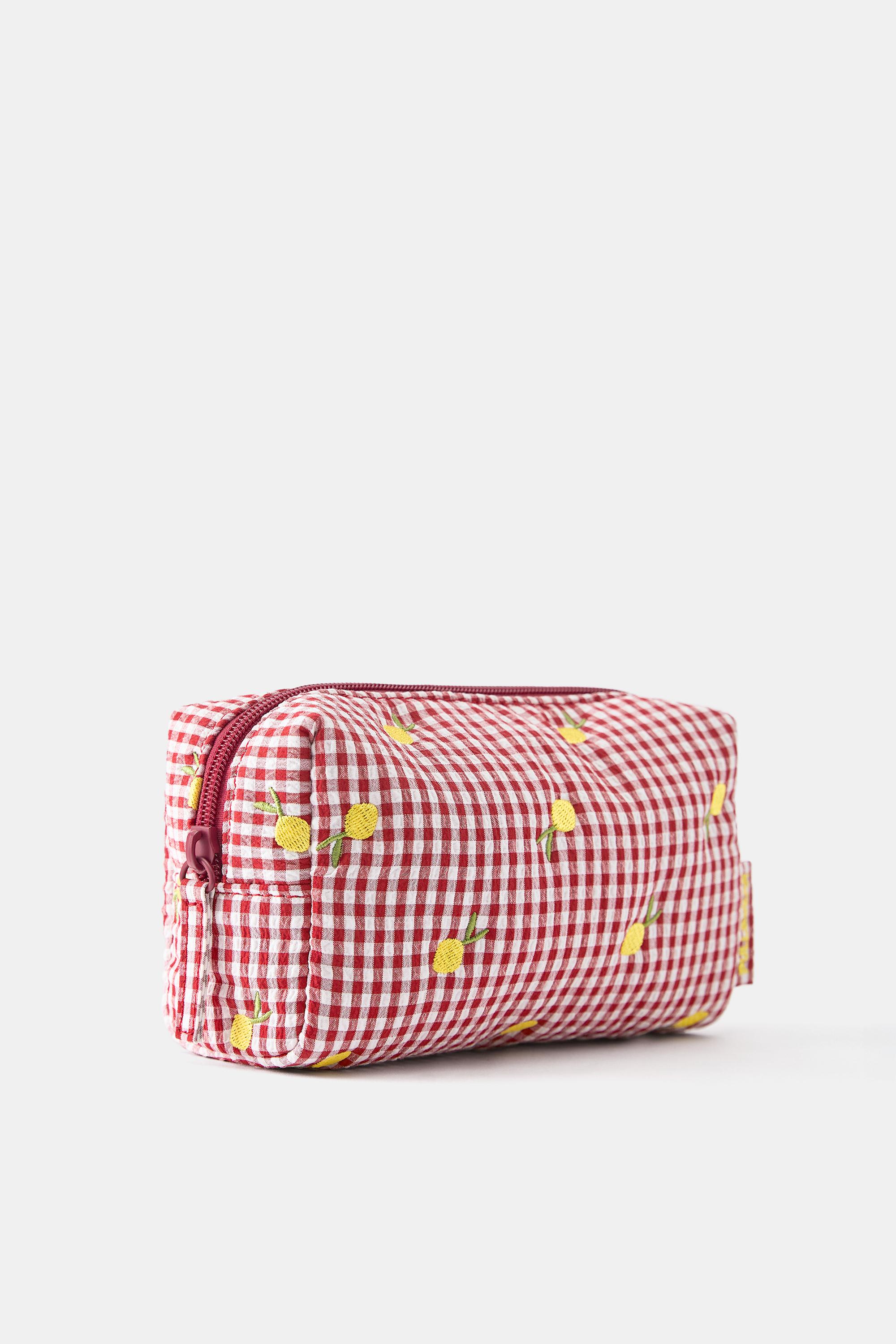 Gingham fruit wash bag — Red
