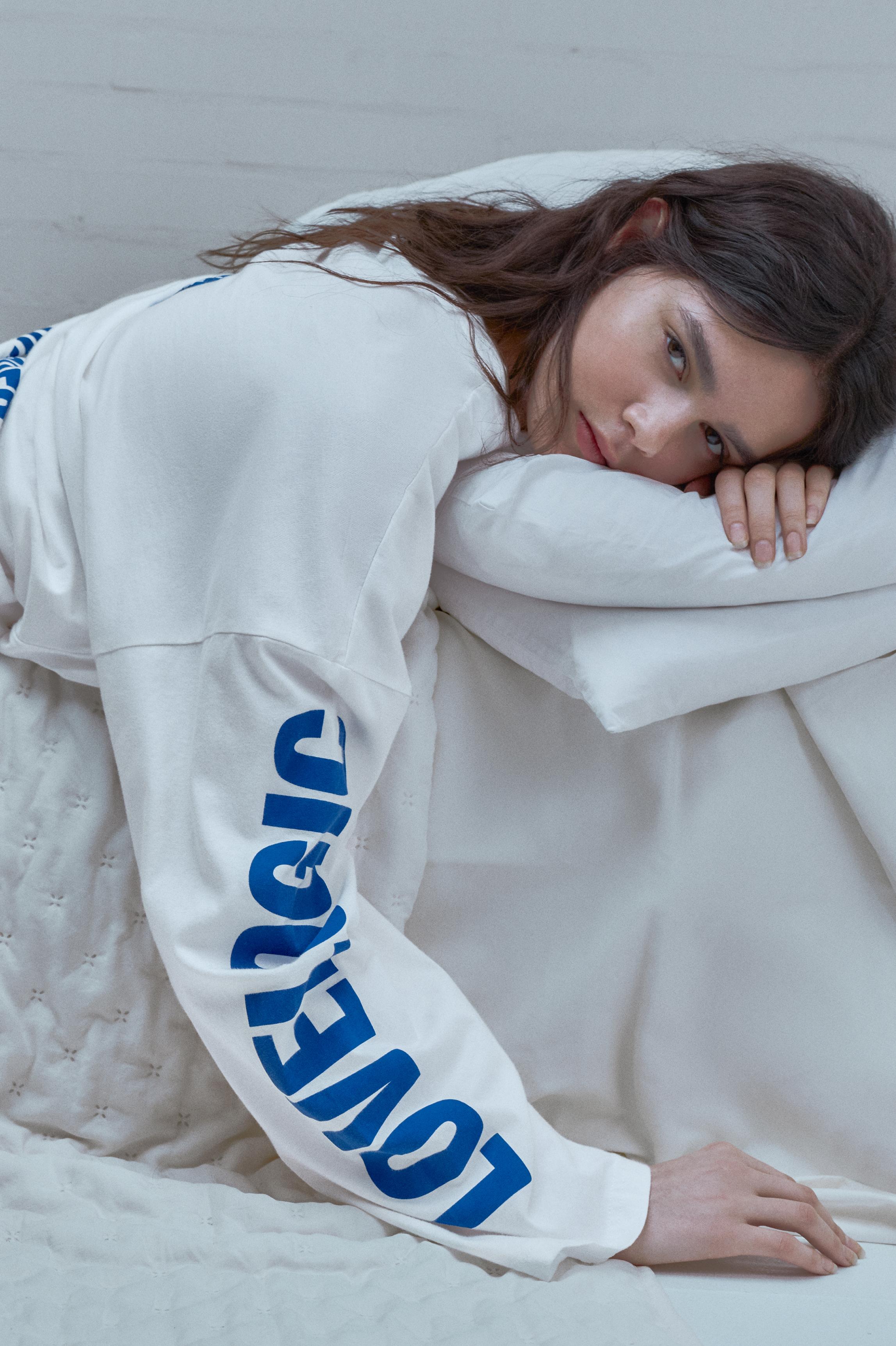 Love grafik baskılı t-shirt - Görsel 19