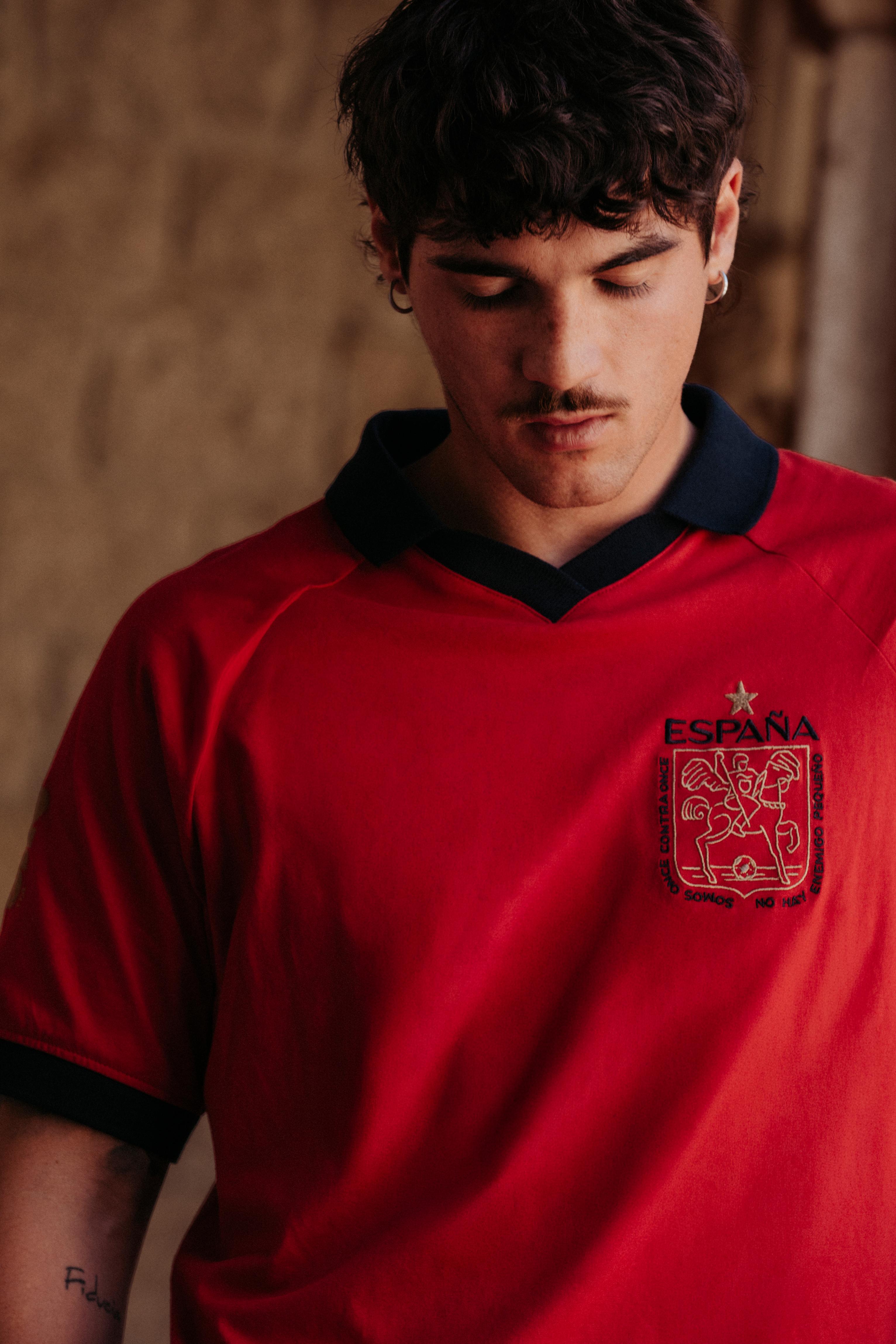 FIFA WORLD CUP 26™ Spain polo shirt — Red