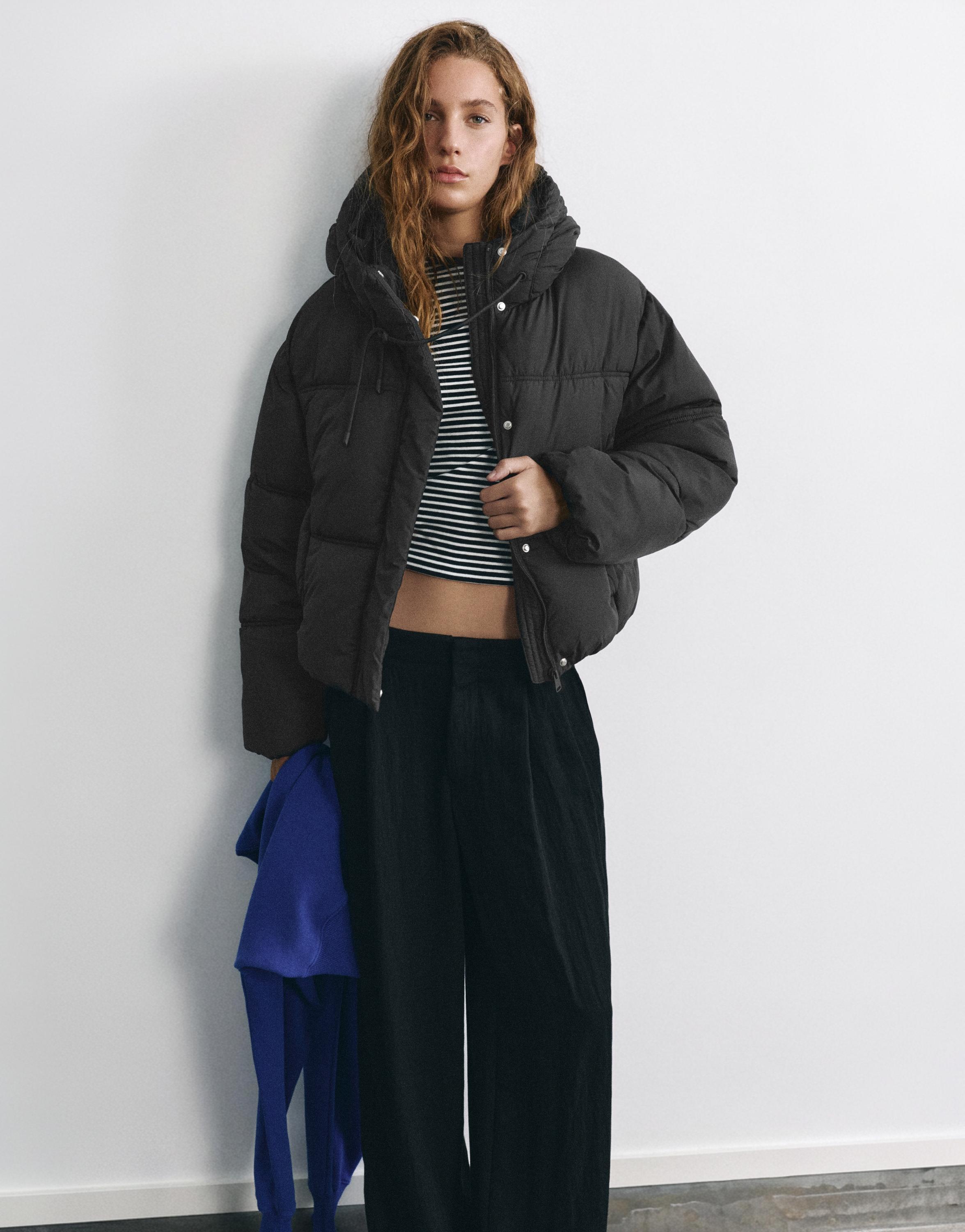 Cropped puffer jacket — Black